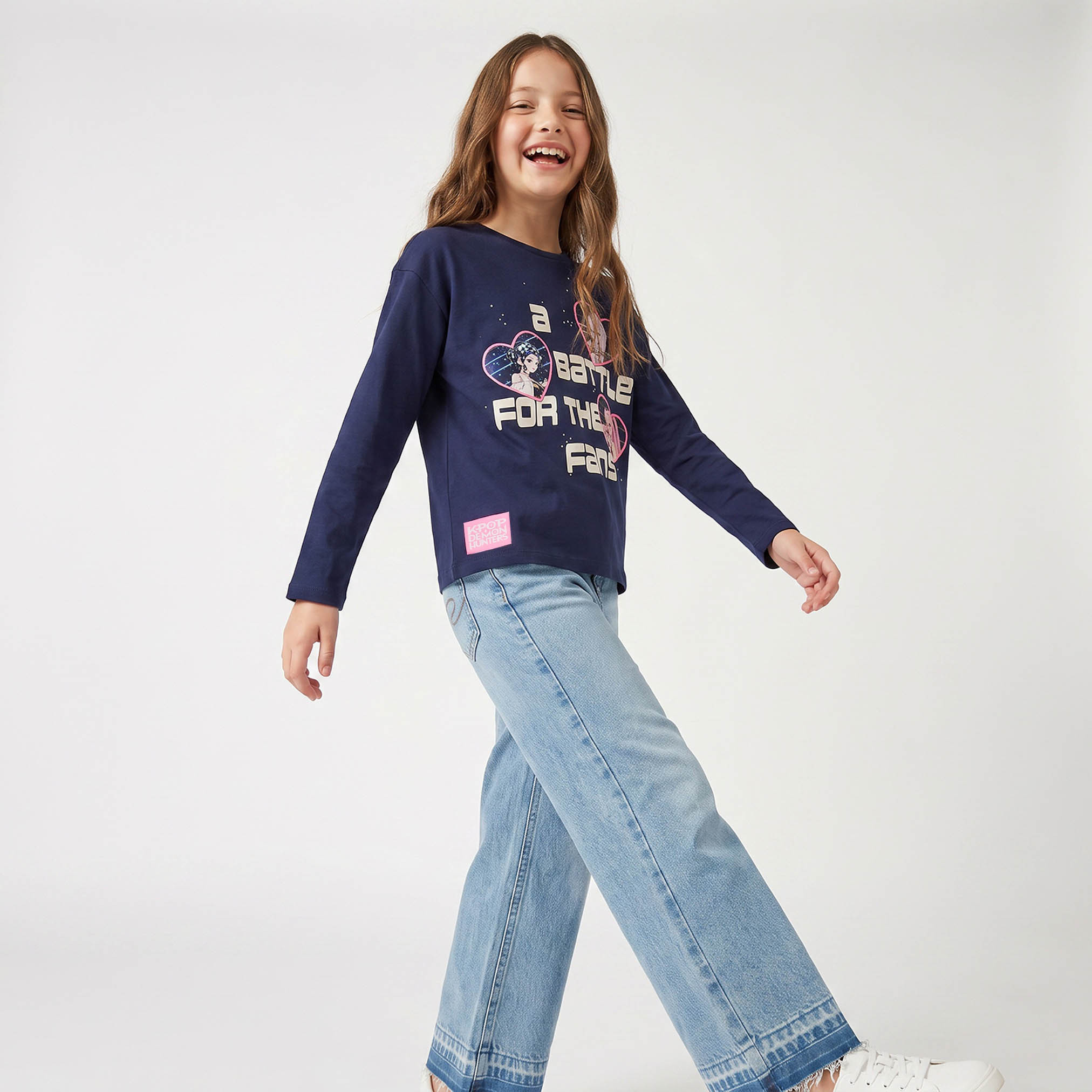 تيشيرت بأكمام طويلة وياقة مستديرة وطبعات صيادي الشياطين في الكيبوب من ديزني-girls-clothing-tshirts-image-5