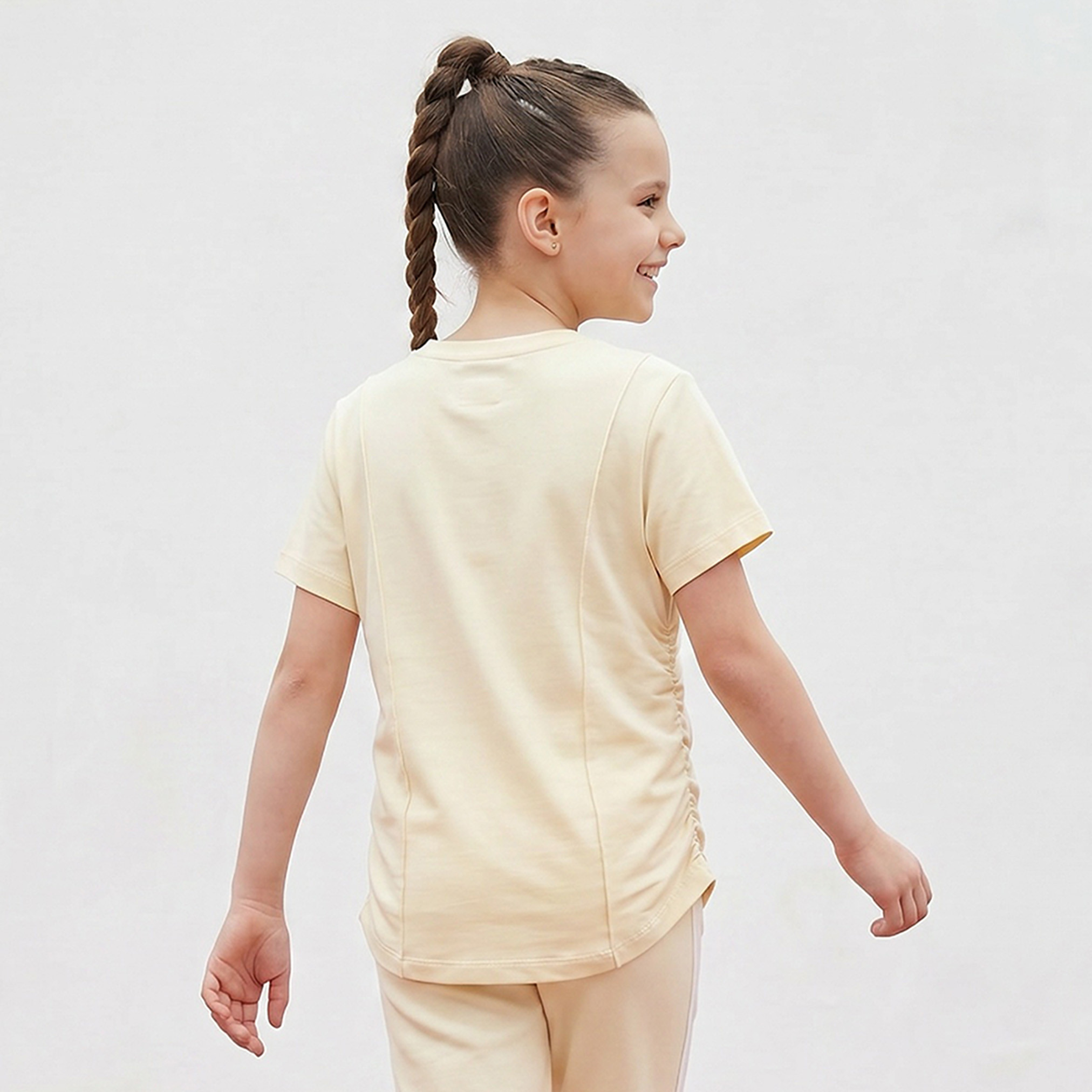 تيشيرت بياقة دائرية وأكمام قصيرة مع طبعة شعار من كابا-girls-clothing-tshirts-image-3