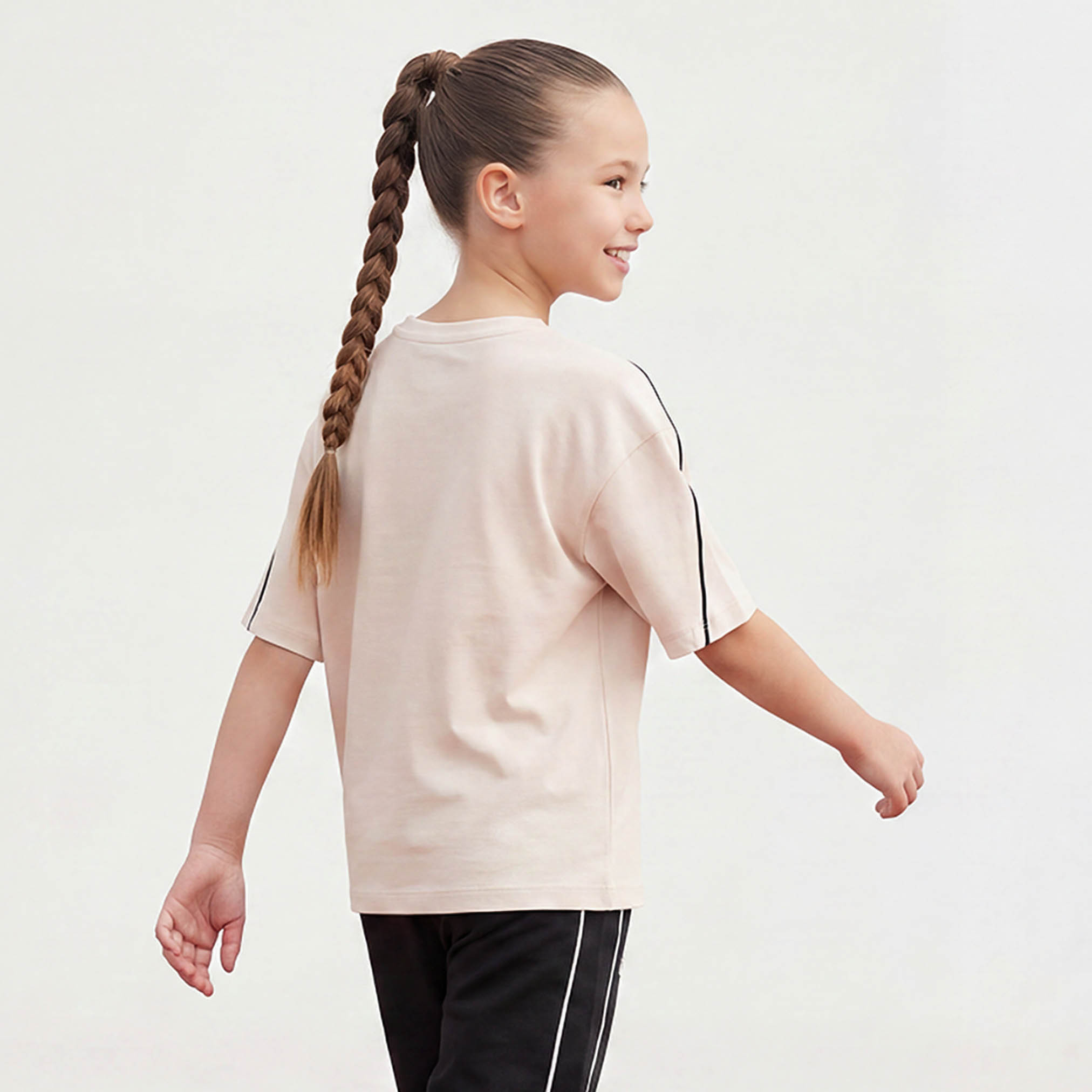 تيشيرت بطبعات شعار بياقة ضيقة وأكمام قصيرة من كابا-girls-clothing-tshirts-image-3