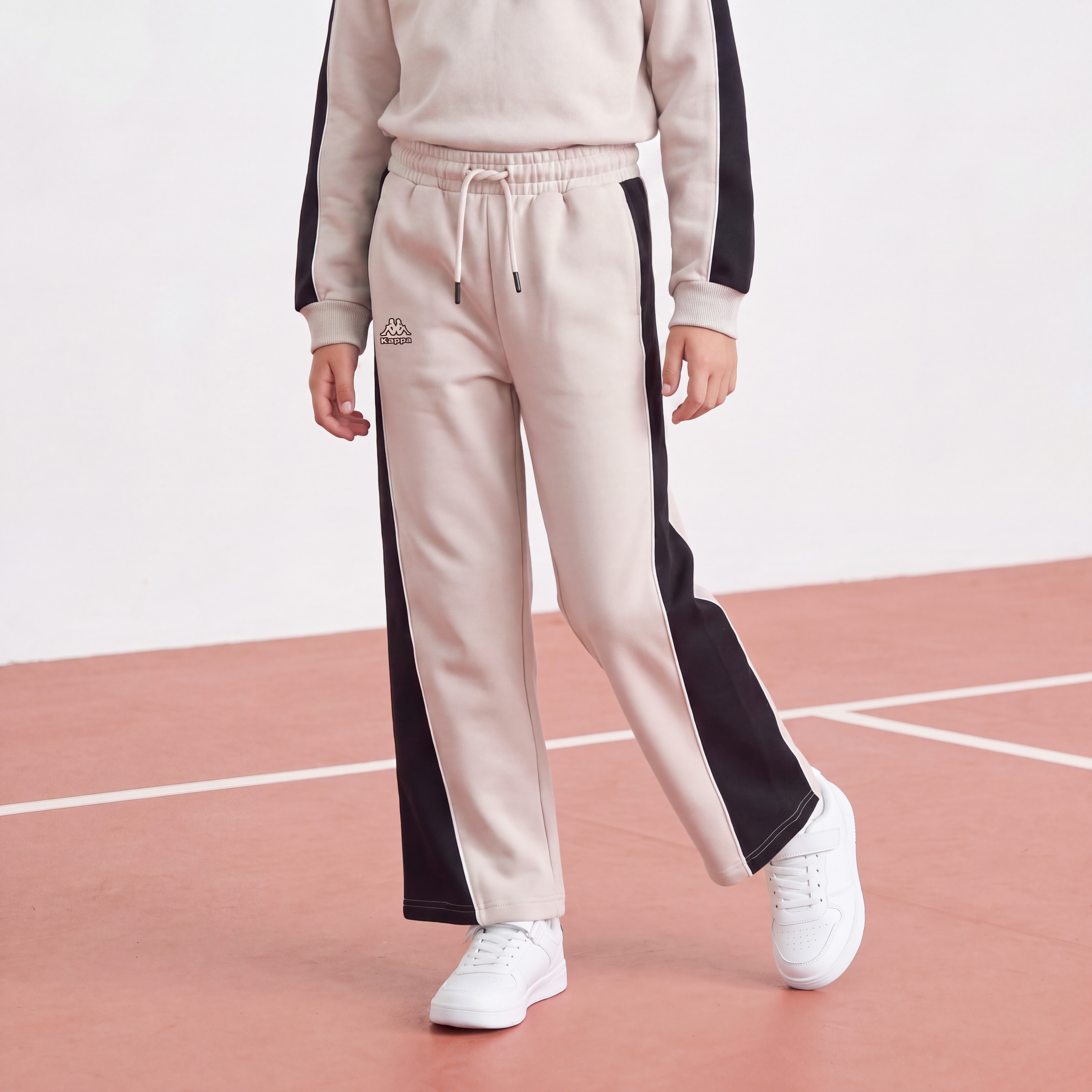 بنطلون رياضي متعدد التصاميم بخصر مطاطي ورباط من كابا-girls-clothing-sportswear-bottoms-joggersandtrackpants-image-1