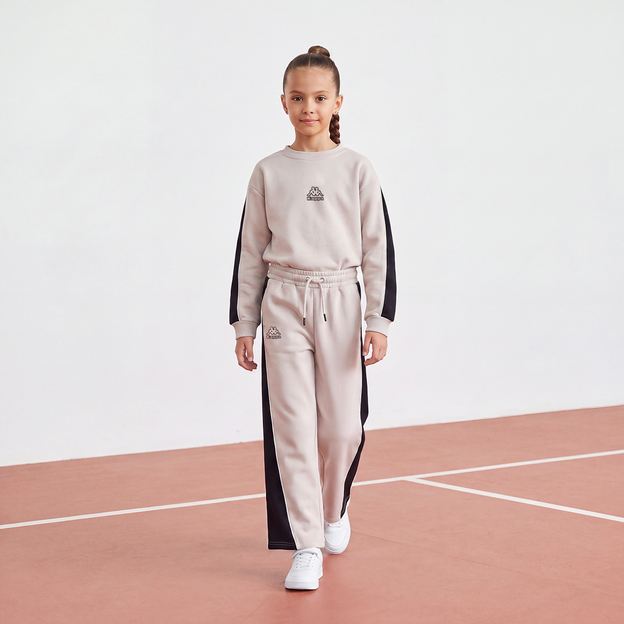 بنطلون رياضي متعدد التصاميم بخصر مطاطي ورباط من كابا-girls-clothing-sportswear-bottoms-joggersandtrackpants-image-2