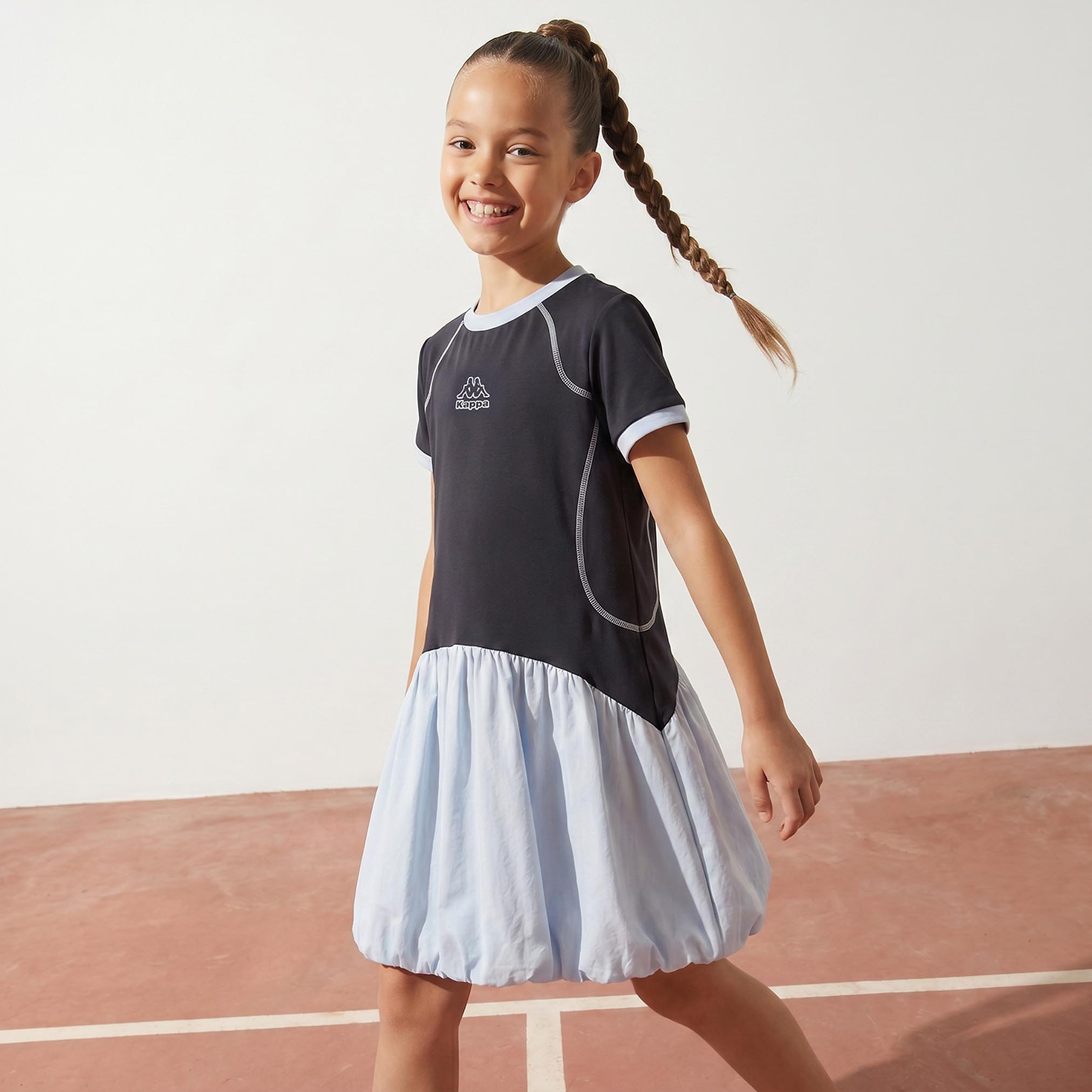 فستان قصير الأكمام بياقة دائرية يصل إلى الركبة بحافة واسعة من كابا-girls-clothing-dressesandjumpsuits-image-6