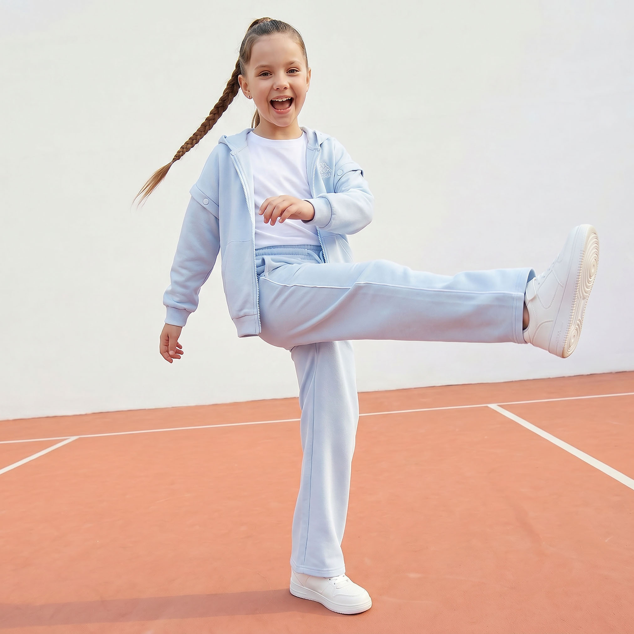 سويت شيرت بقبعة وأكمام قابلة للفصل وطبعات شعار من كابا-girls-clothing-sweatshirts-image-5