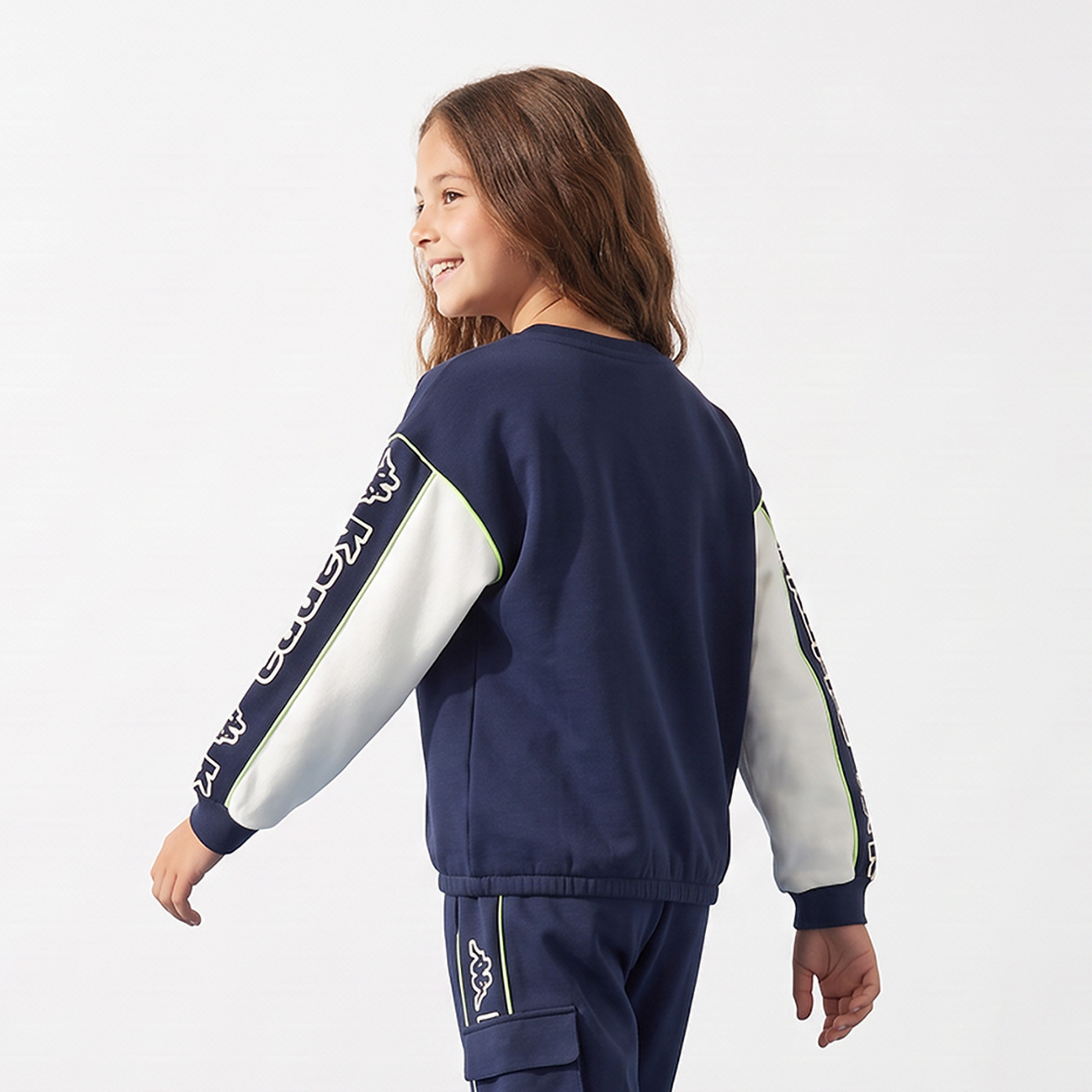 سويت شيرت بأكمام طويلة وقوالب ملونة من كابا-girls-clothing-sweatshirts-image-2