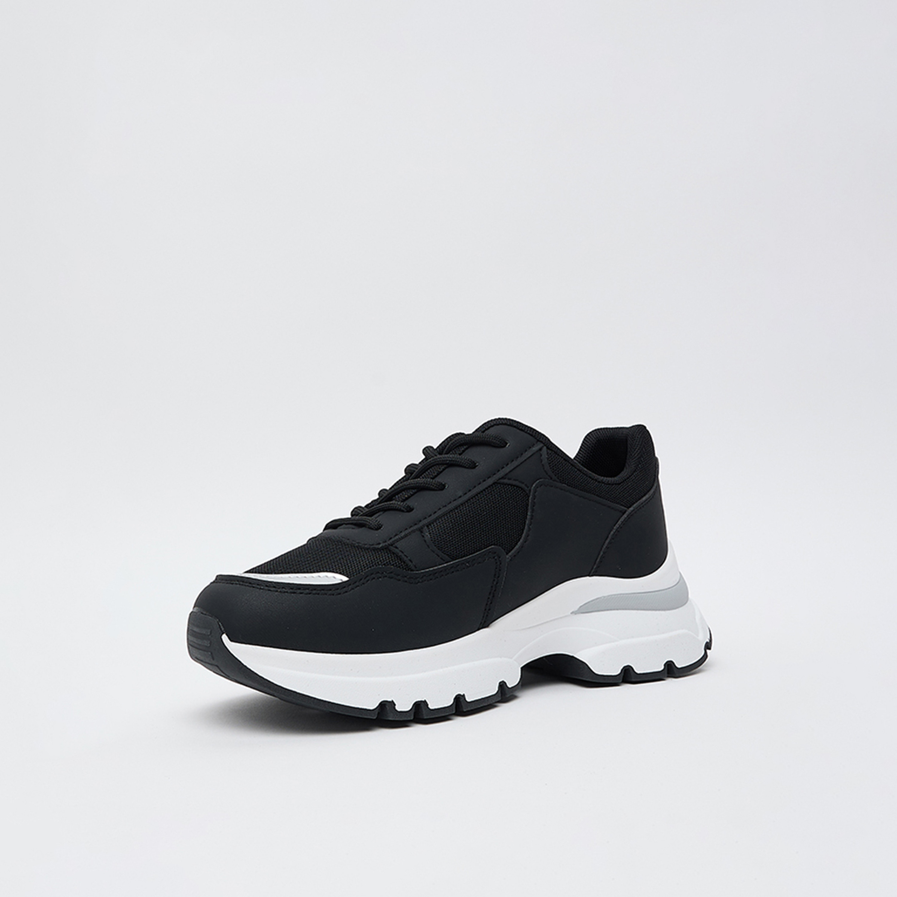 يو اس بولو - حذاء رياضي نسائي برباط، سميك، منخفض الكاحل | LARISSA-GLB-WMN-women-shoes-sneakers-image-3