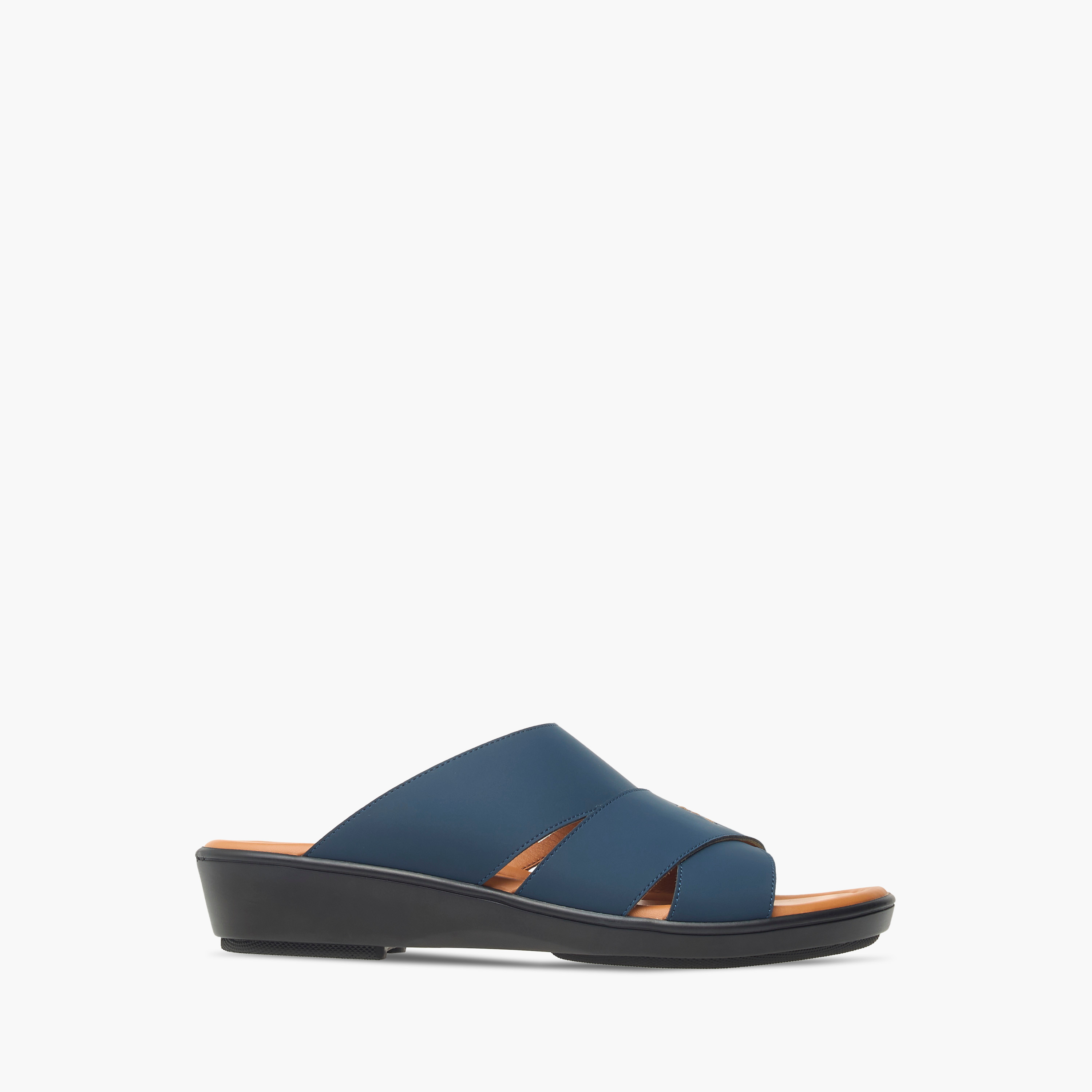 صندل عربي سادة سهل الارتداء من إل بي إل من شو إكسبريس-cpmen-footwear-sandals-image-2