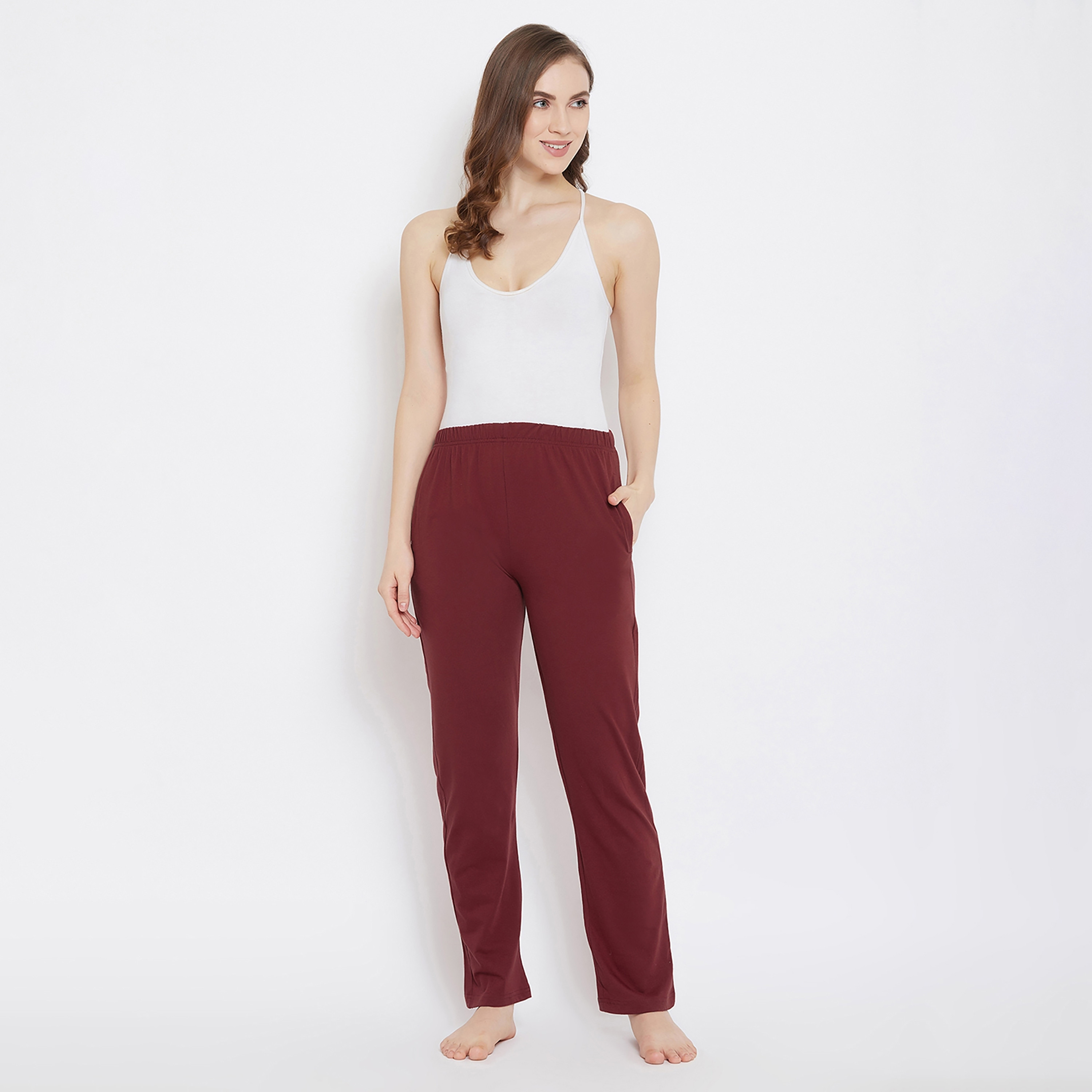 بيجامة نسائية شيك بيزك باللون العنابي من كلوفيا - غني بالقطن-women-clothing-nightwear-pyjamas-bottoms-image-2
