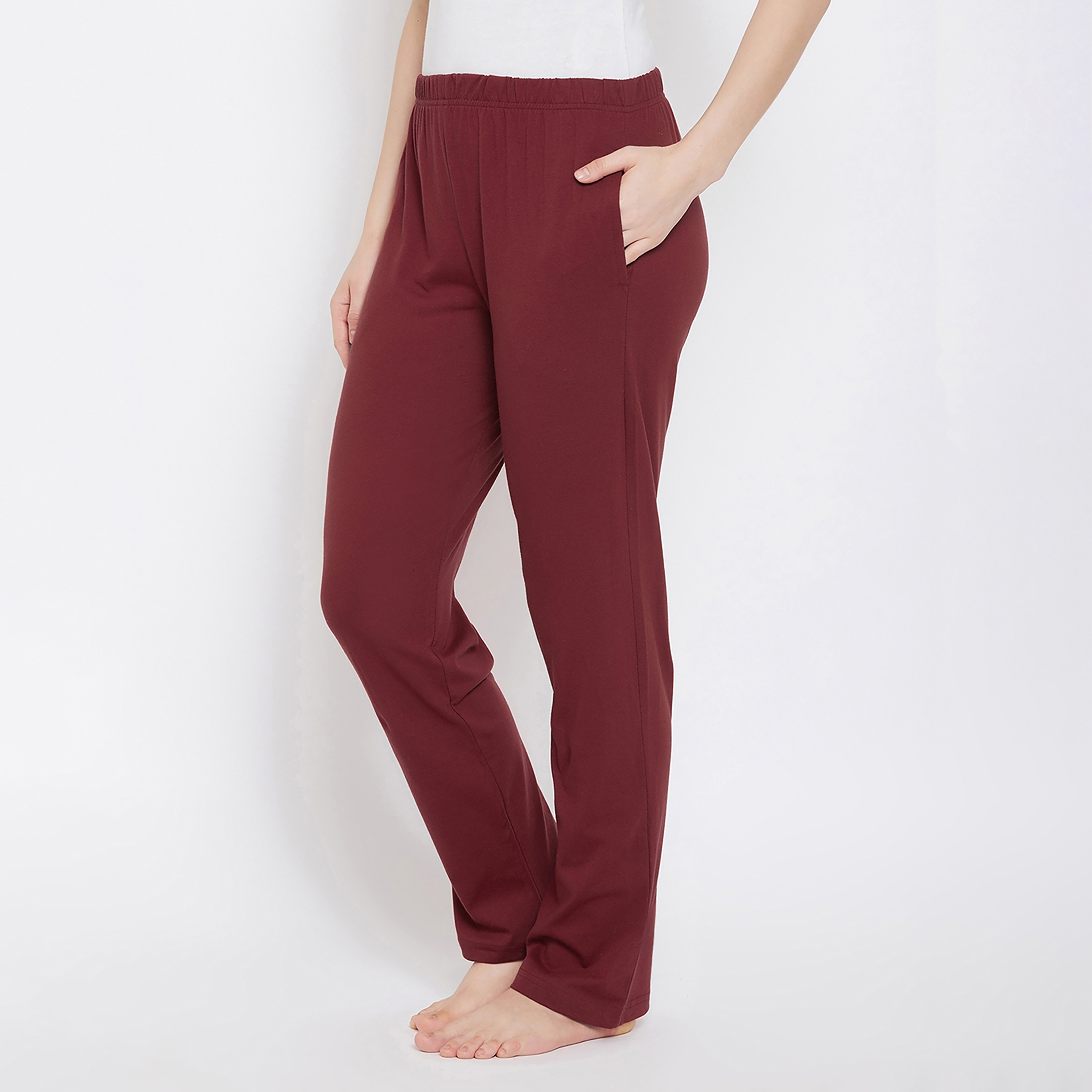 بيجامة نسائية شيك بيزك باللون العنابي من كلوفيا - غني بالقطن-women-clothing-nightwear-pyjamas-bottoms-image-3