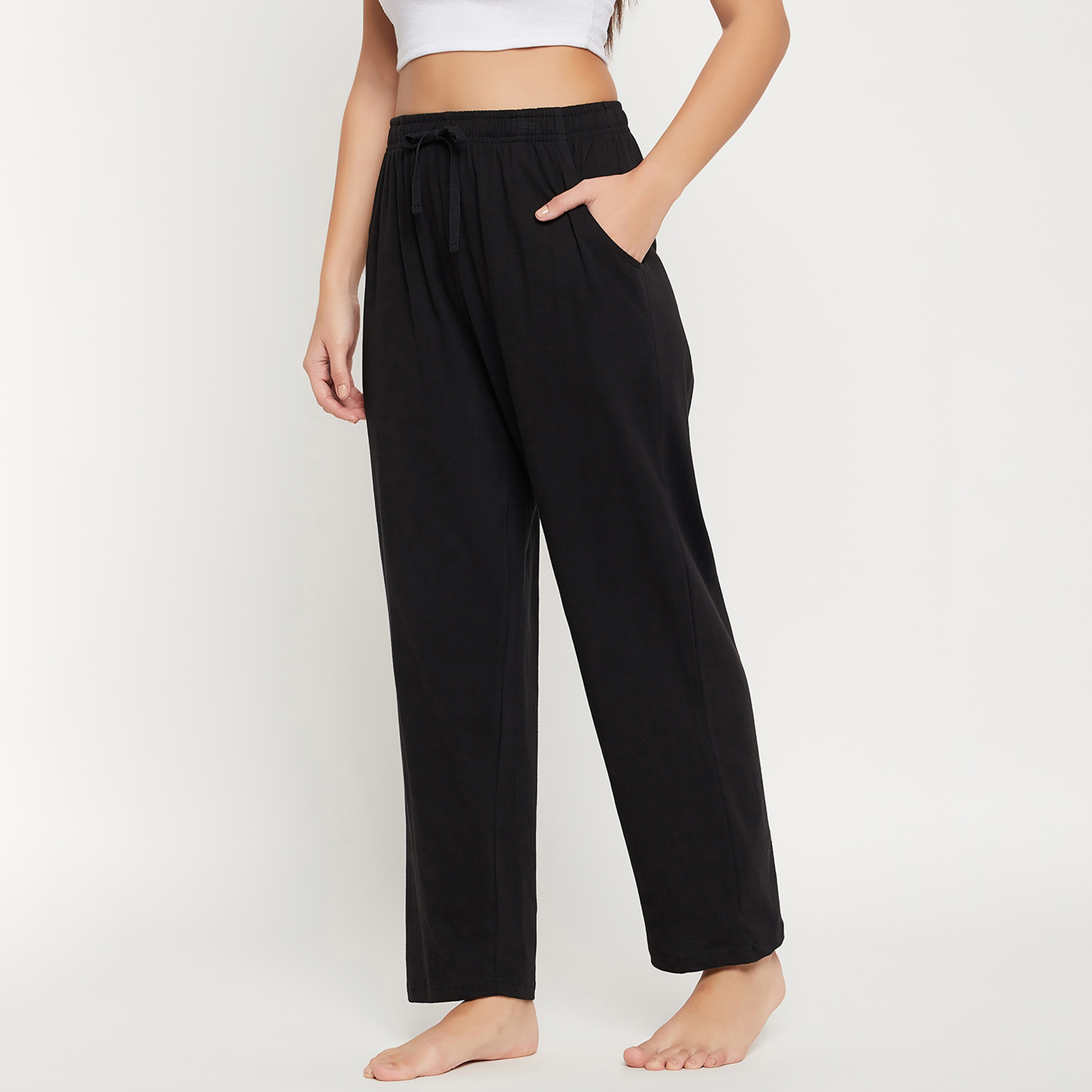 بيجامة نسائية من القطن الغني باللون الأسود من كلوفيا-women-clothing-nightwear-pyjamas-bottoms-image-3