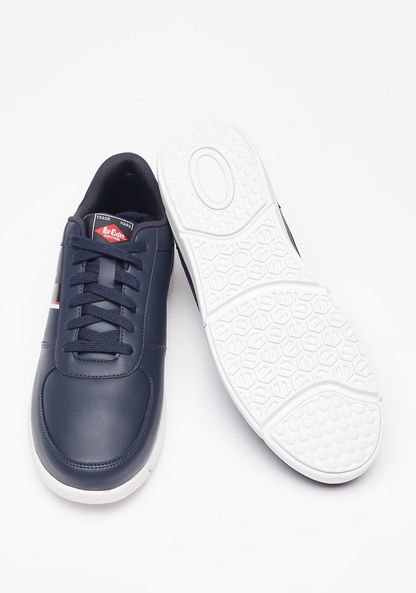 Lee Cooper Men's Low Ankle Sneakers with Lace-Up Closure