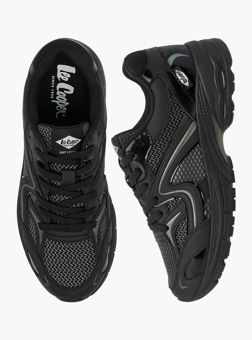 حذاء سنيكرز بطول الكاحل ورباط إغلاق للنساء من لي كوبر-women-shoes-sneakers-image-1