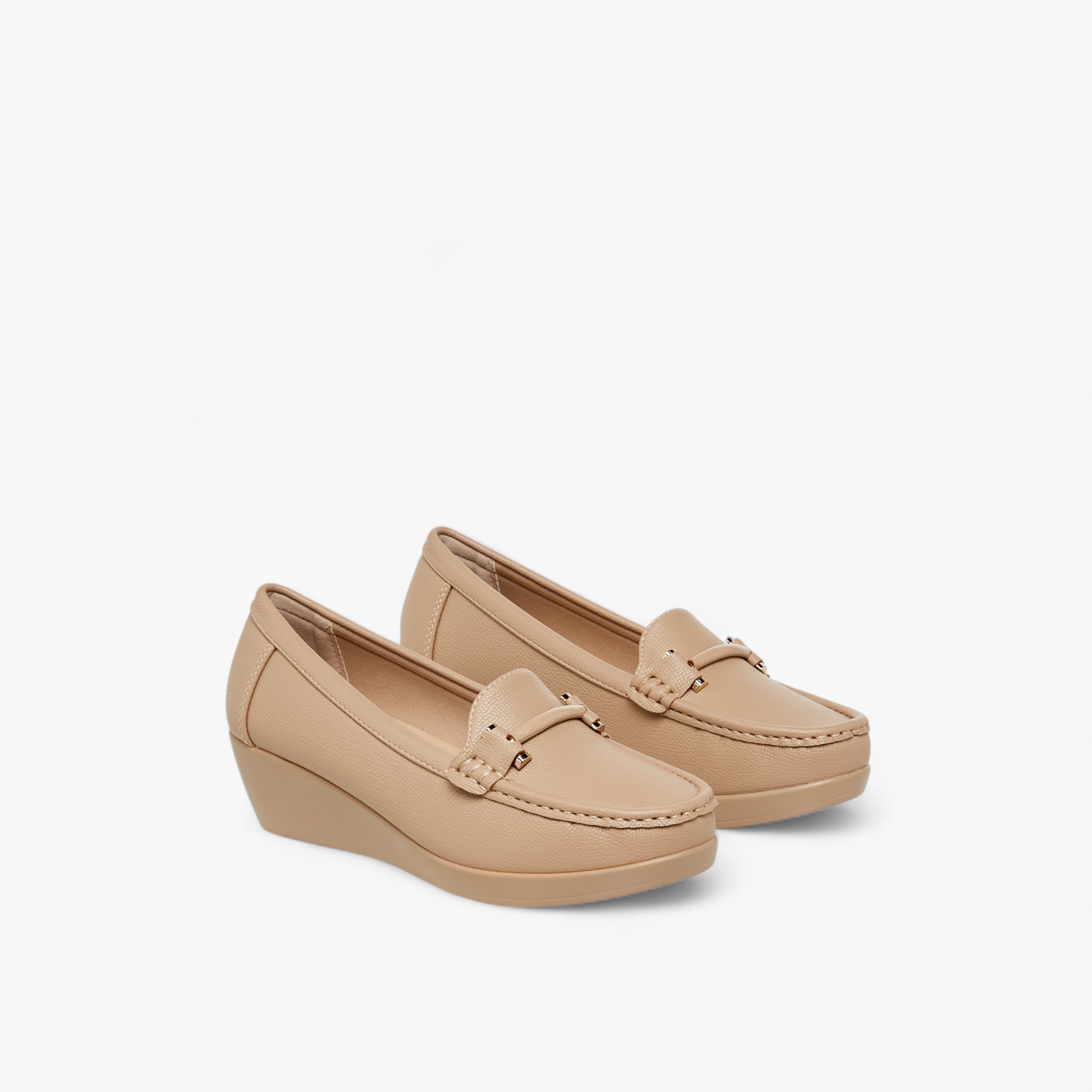 حذاء لوفر سادة سهل الارتداء بكعب ويدج من لو كونفورت-women-shoes-heels-image-7