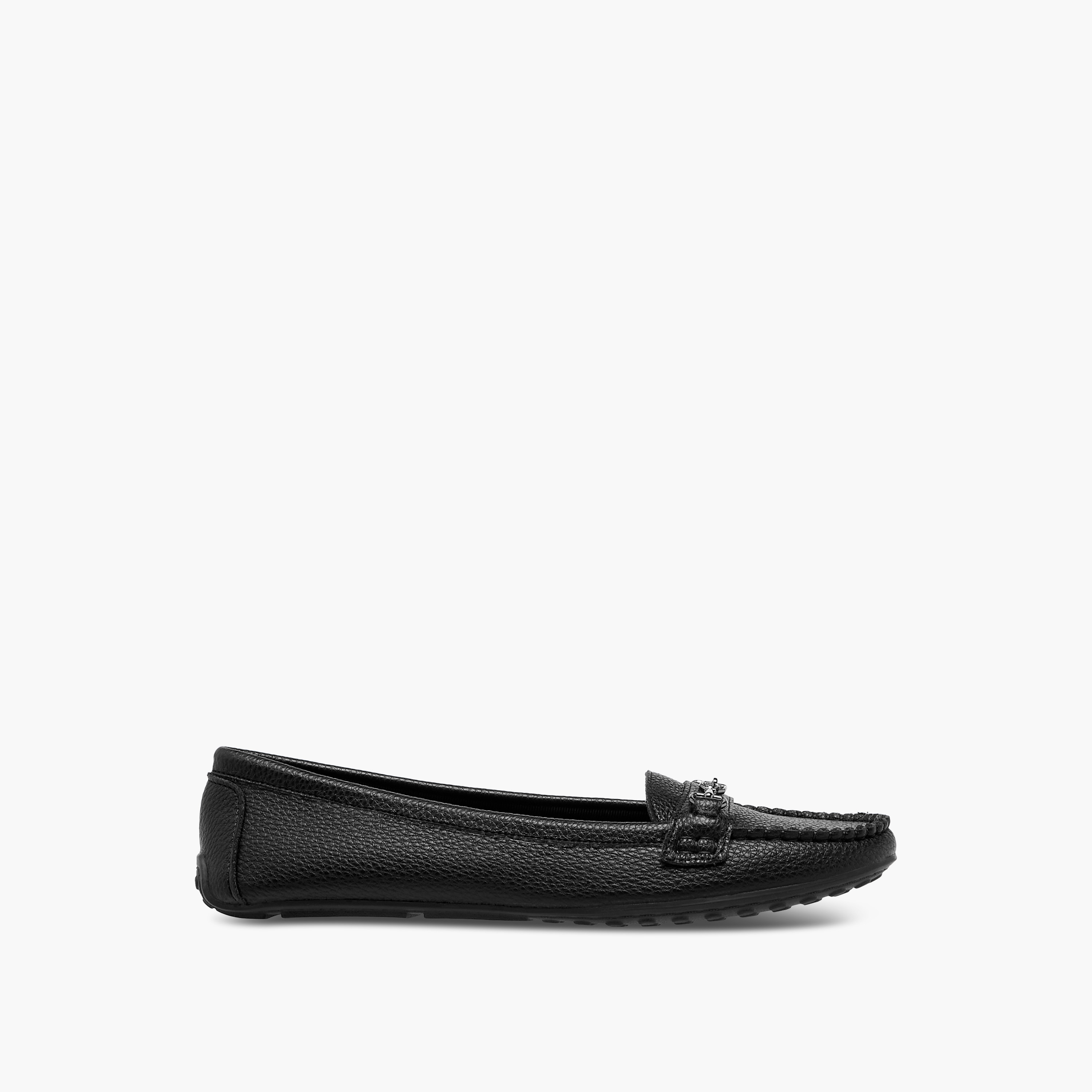 حذاء لوفر سادة سهل الارتداء بزينة معدن للنساء من سيليست-women-shoes-loafersandmoccasins-image-3