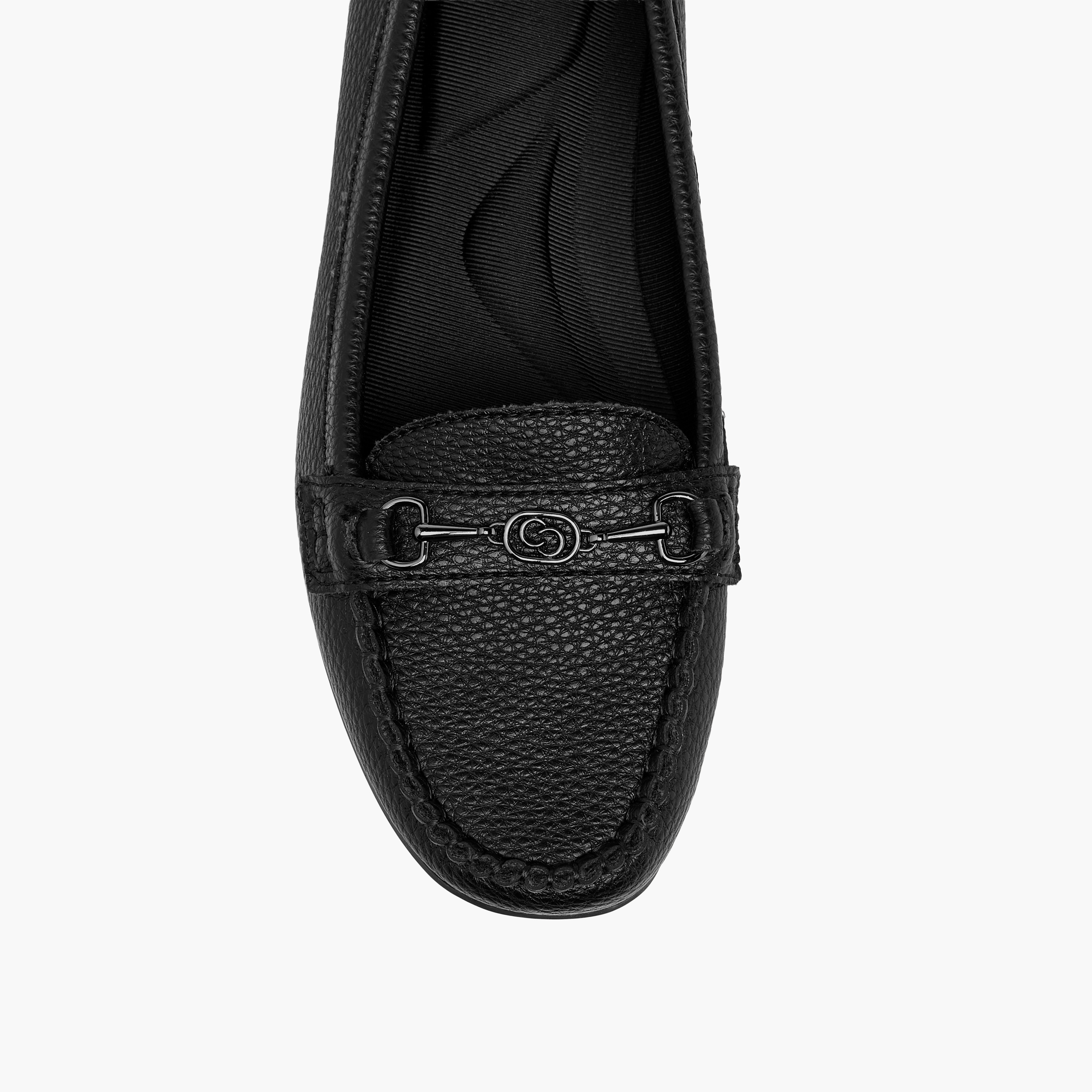 حذاء لوفر سادة سهل الارتداء بزينة معدن للنساء من سيليست-women-shoes-loafersandmoccasins-image-2