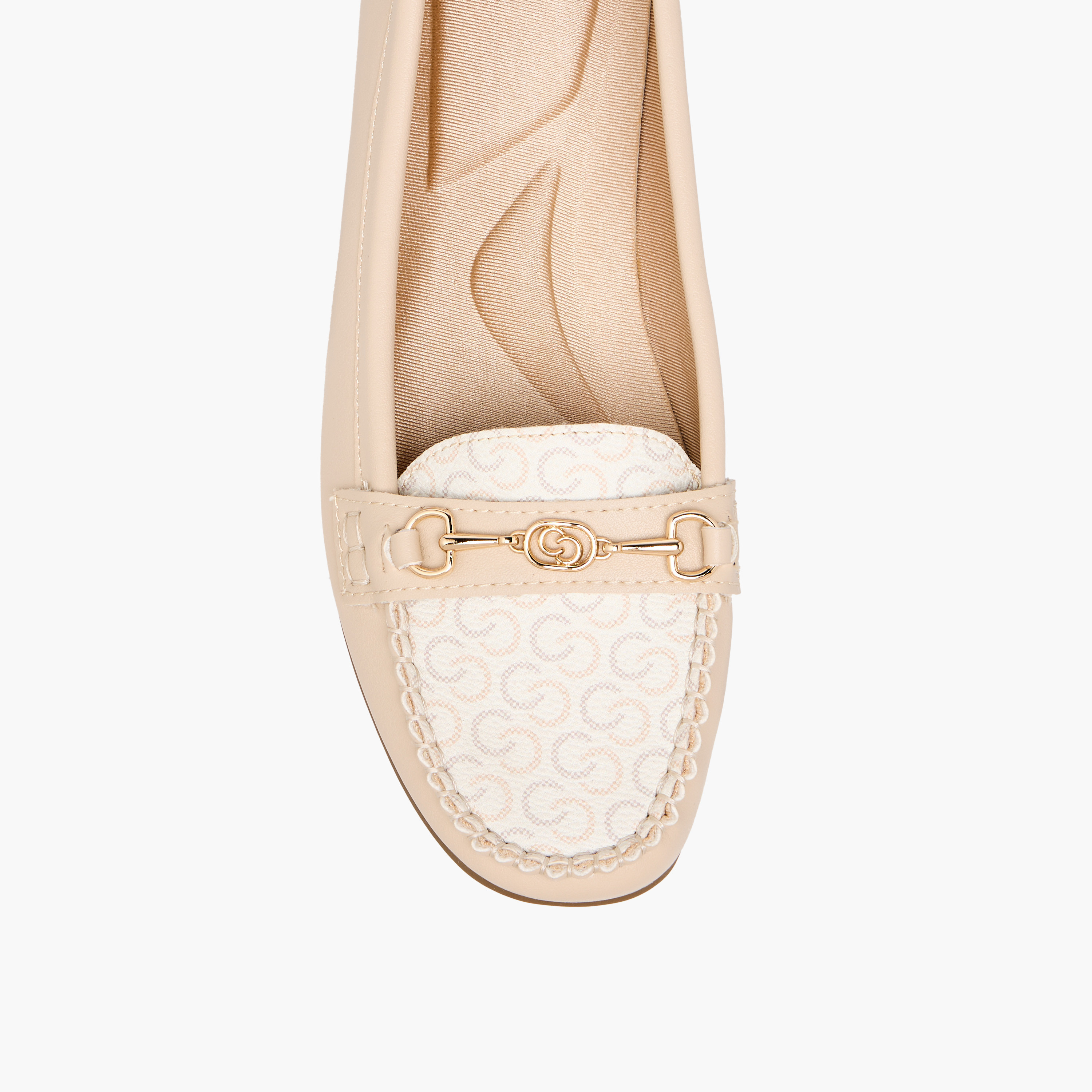 حذاء سهل الارتداء بطبعات مونوجرام للنساء من سيليست-women-shoes-loafersandmoccasins-image-2