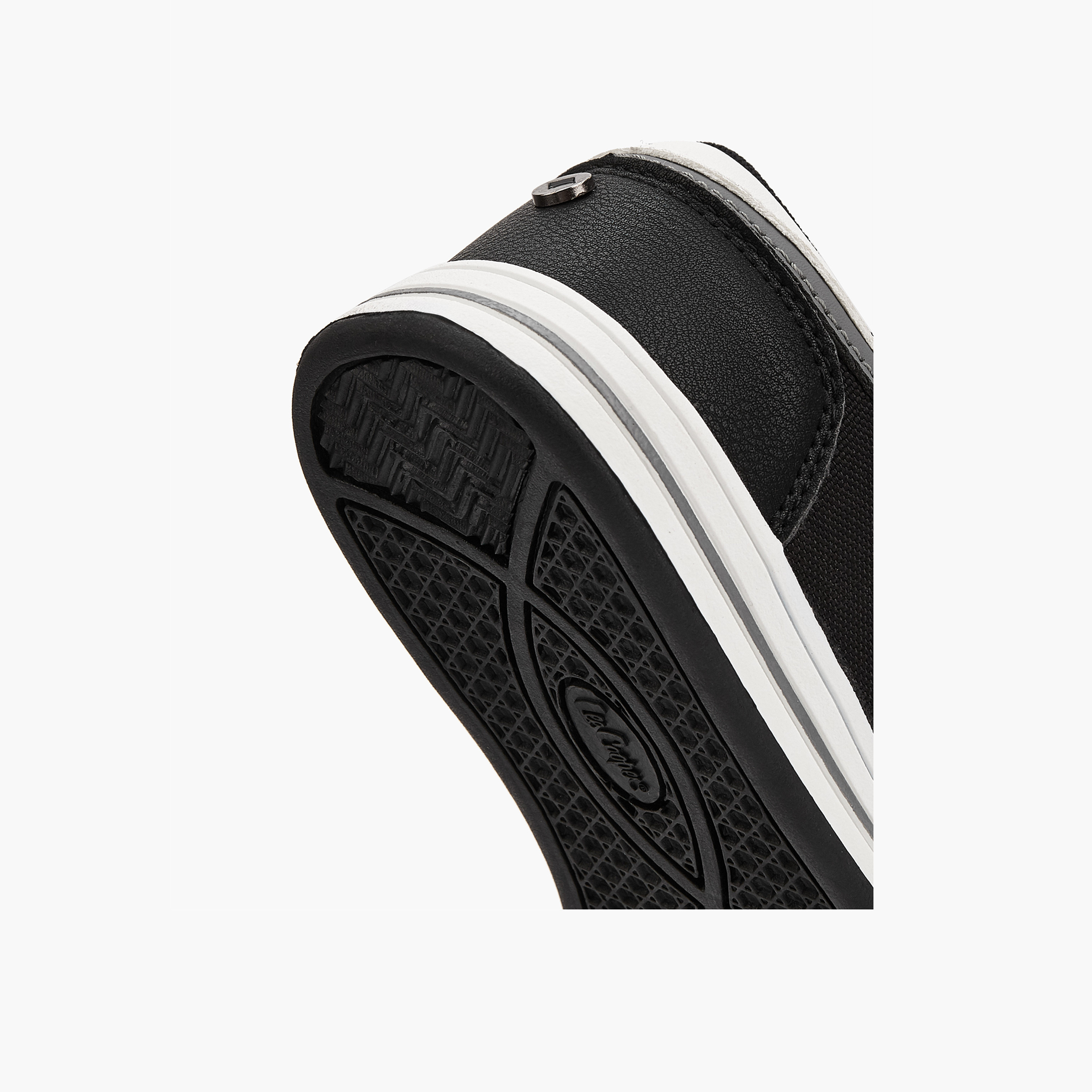 حذاء سنيكرز بألواح ورباط إغلاق للأولاد من لي كوبر-boys-shoes-schoolshoes-image-4