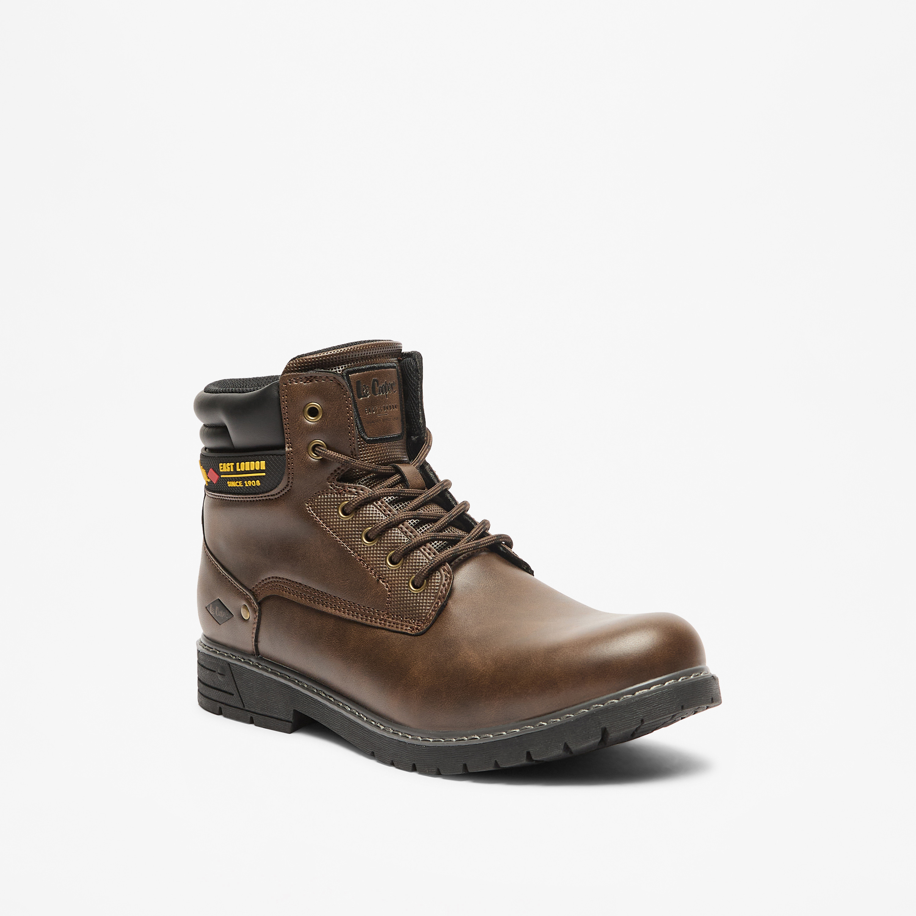 بوت تشوكا برباط إغلاق وتفاصيل شعار للرجال من لي كوبر-men-shoes-boots-image-1