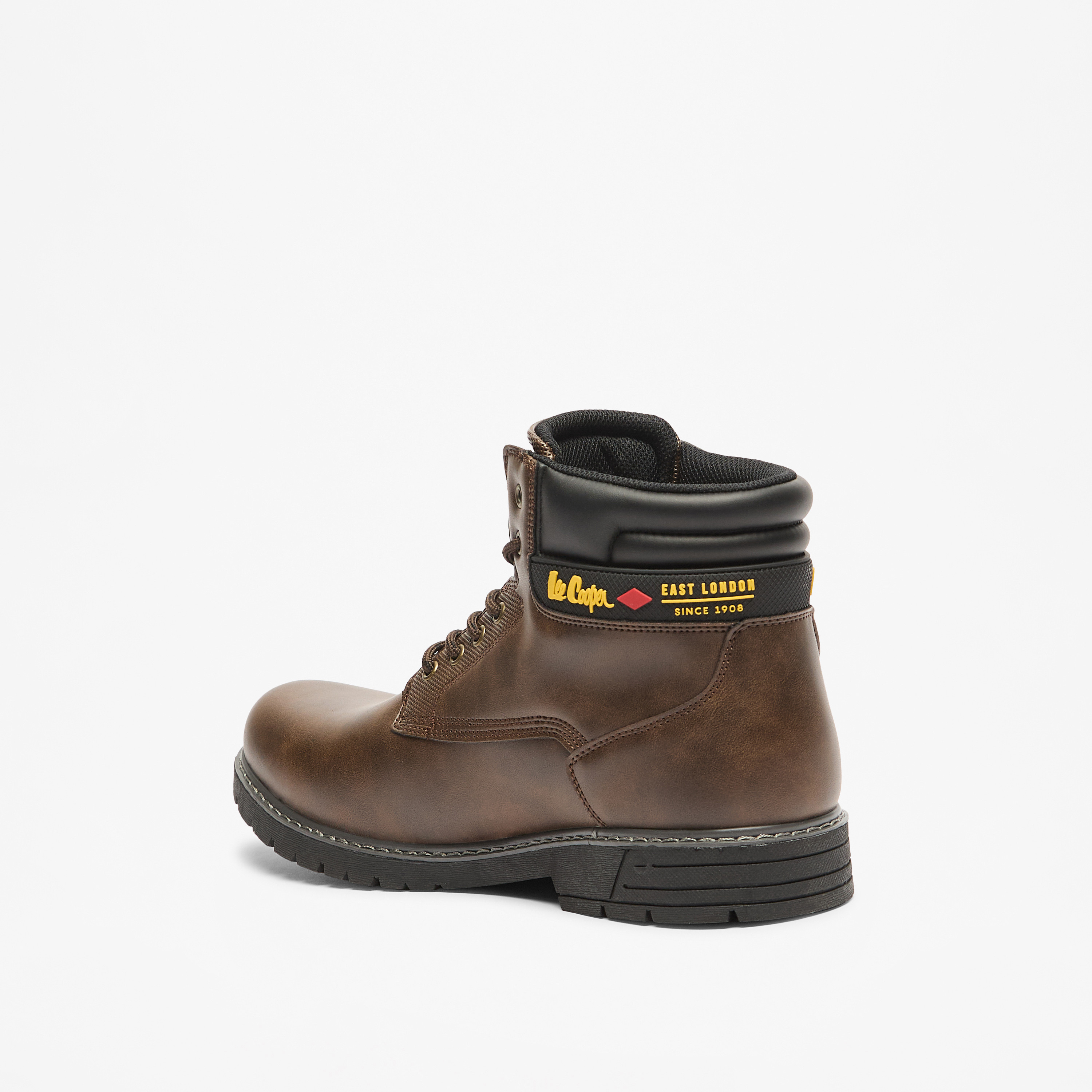 بوت تشوكا برباط إغلاق وتفاصيل شعار للرجال من لي كوبر-men-shoes-boots-image-2