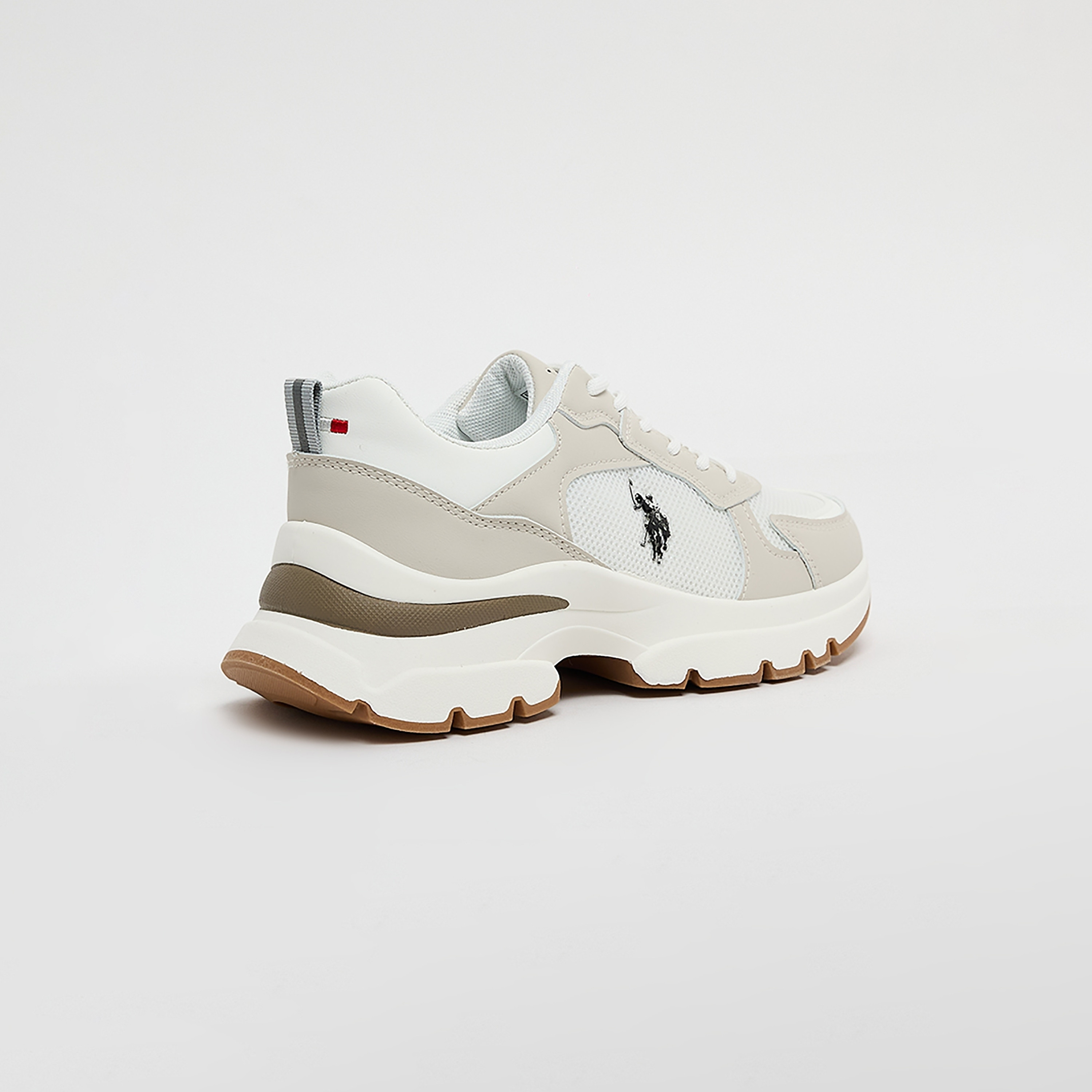 حذاء رياضي نسائي من U.S Polo Assn برباط عند الكاحل المنخفض | ليهجلبومن-women-shoes-sneakers-image-9