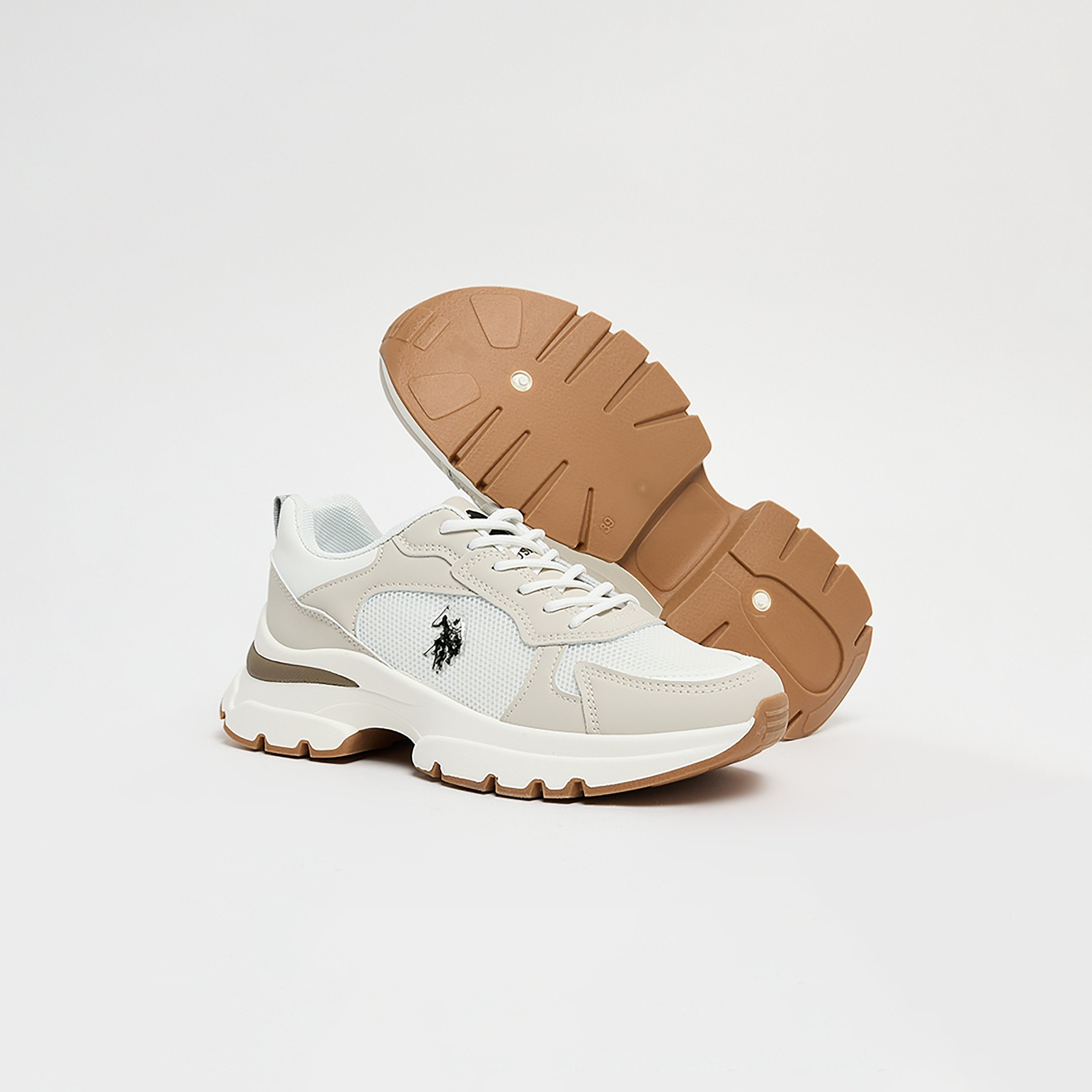 حذاء رياضي نسائي من U.S Polo Assn برباط عند الكاحل المنخفض | ليهجلبومن-women-shoes-sneakers-image-10