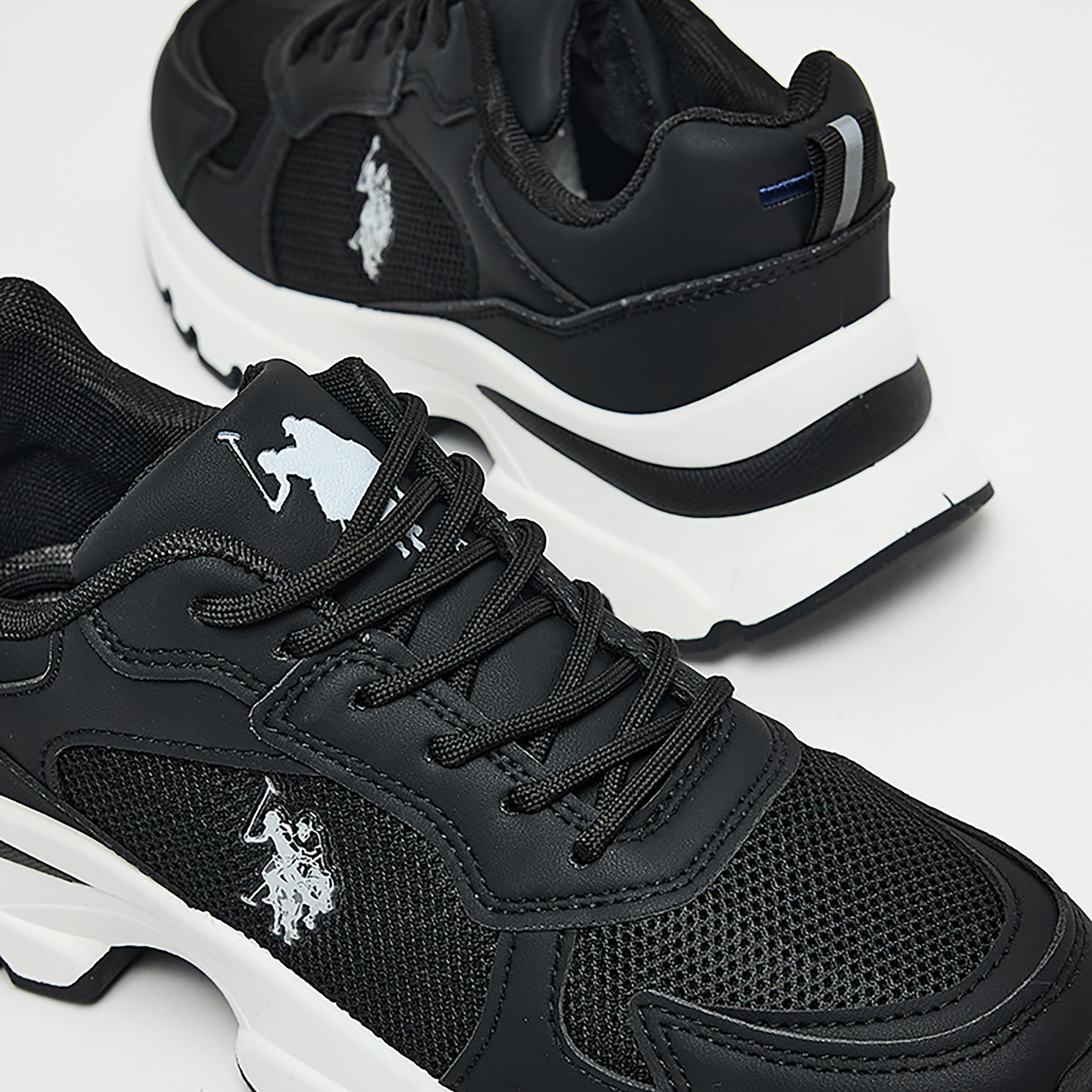 حذاء رياضي نسائي من U.S Polo Assn برباط عند الكاحل المنخفض | ليهجلبومن-women-shoes-sneakers-image-12