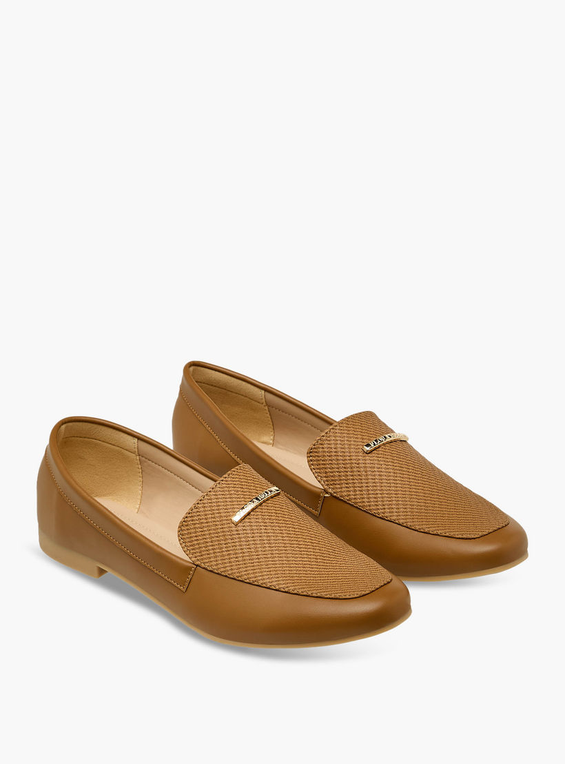 حذاء لوفر بارز الملمس للنساء من فلورا بيلا-women-shoes-loafersandmoccasins-image-1