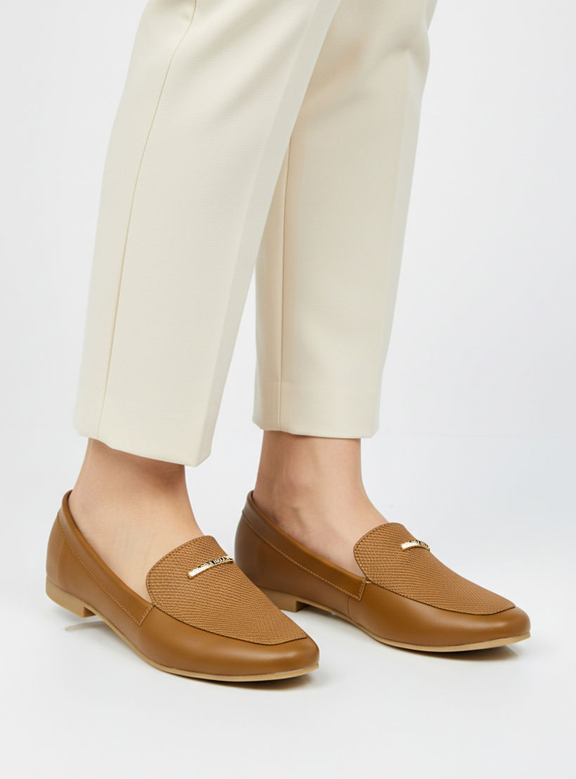 حذاء لوفر بارز الملمس للنساء من فلورا بيلا-women-shoes-loafersandmoccasins-image-2