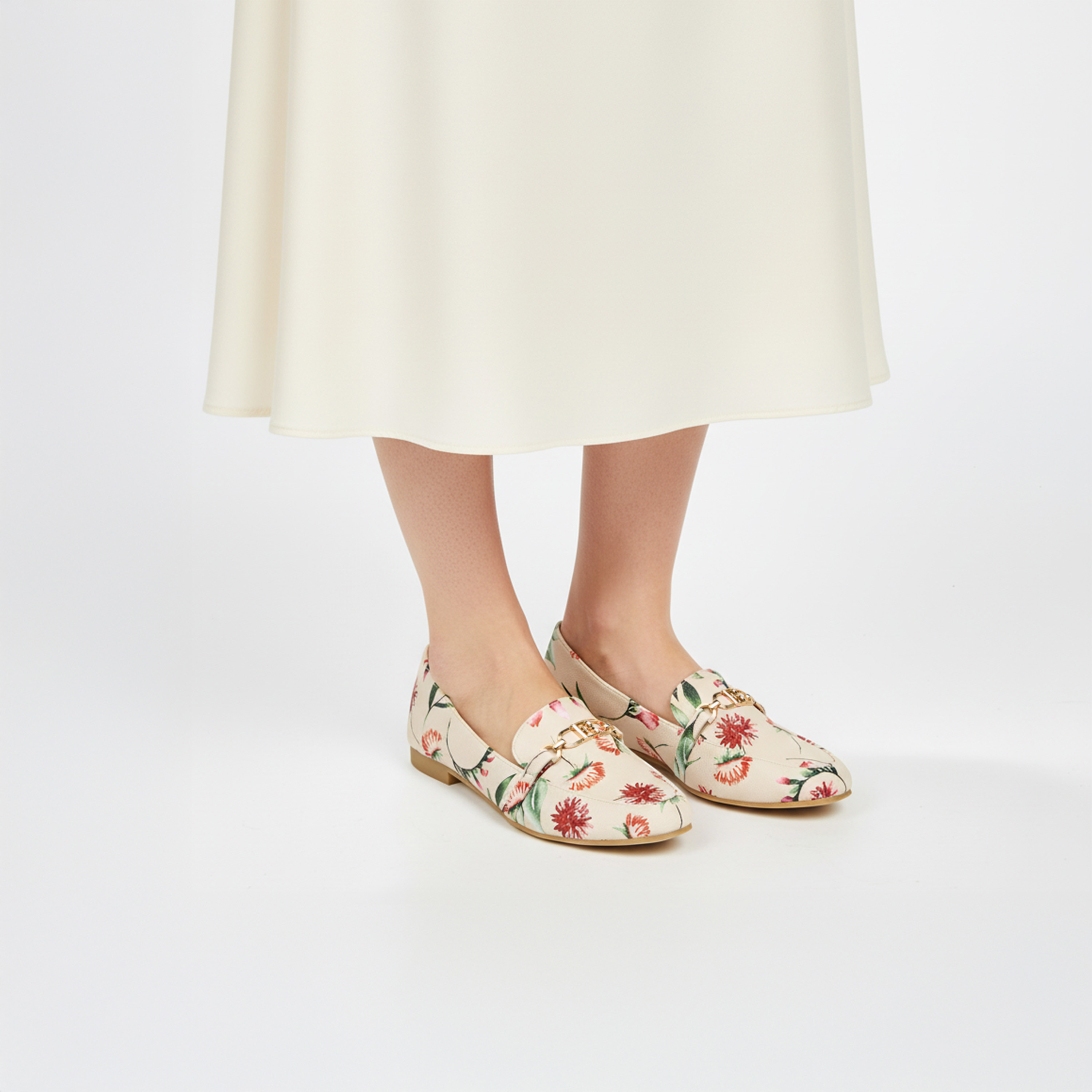 حذاء لوفرز بطبعات زهرية للنساء من فلورا بيلا-women-shoes-flats-loafers-image-2