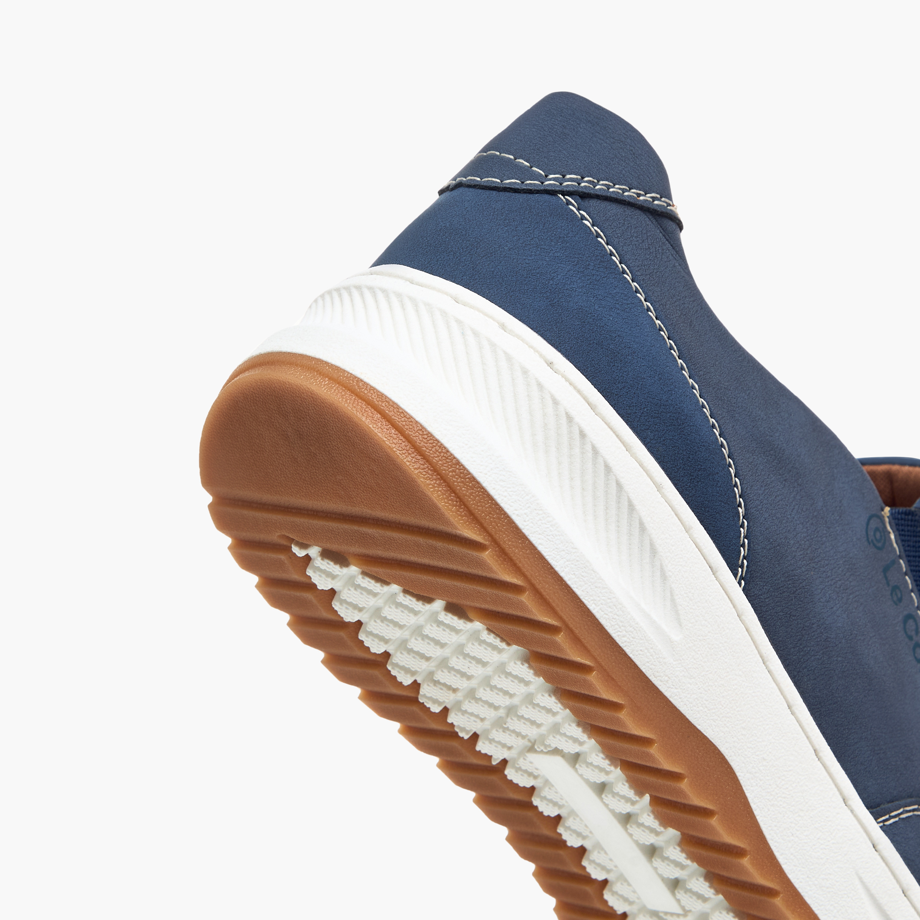 حذاء سهل الارتداء مريح سادة من لو كونفورت-men-shoes-loafersandmoccasins-image-11