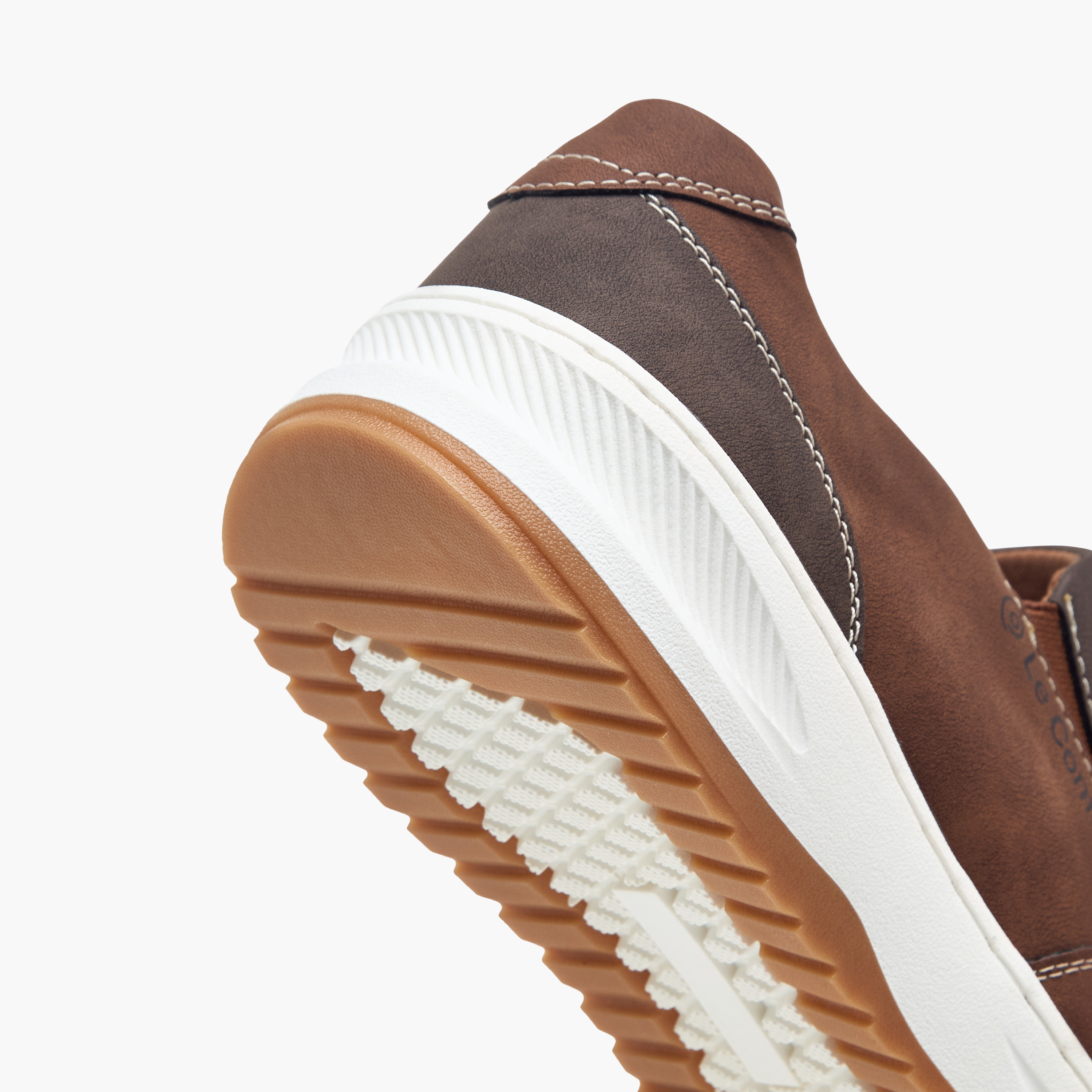 حذاء سهل الارتداء مريح سادة من لو كونفورت-men-shoes-loafersandmoccasins-image-5
