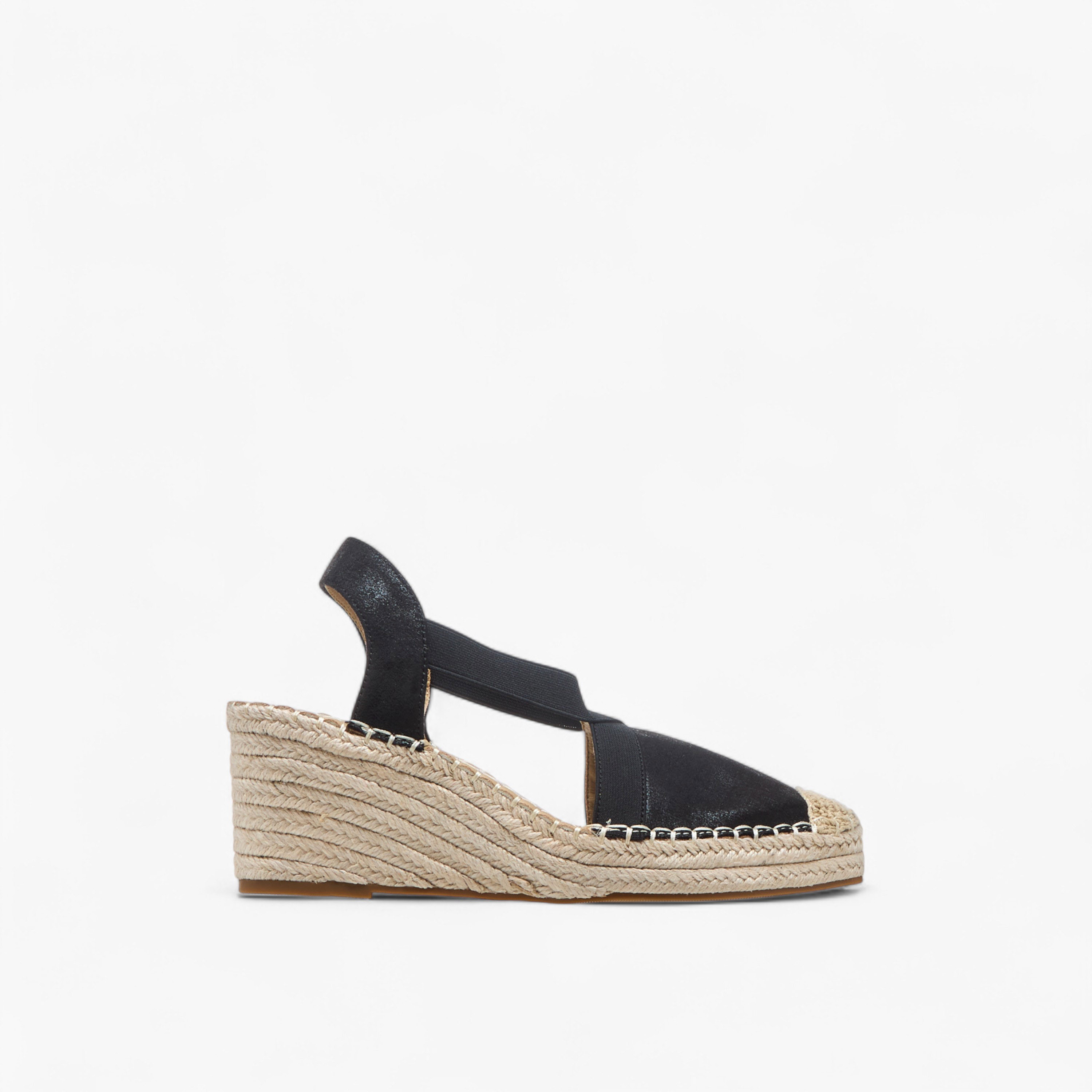 حذاء بارز الملمس بحزام خلفي وكعب ويدج للنساء من سيليست-women-shoes-heels-image-3