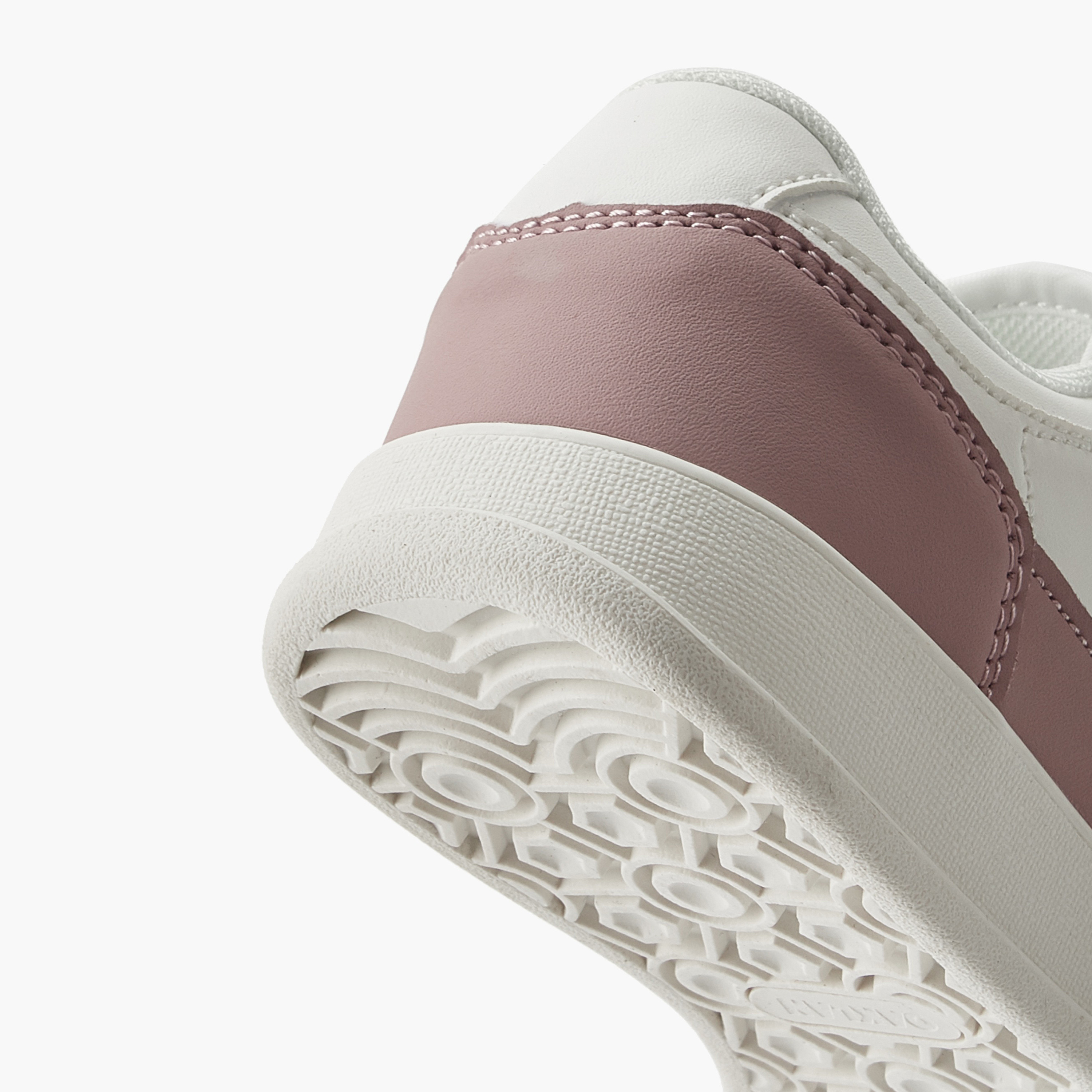 حذاء للفتيات بطول الكاحل ورباط من أوكلان من شوإكسبريس-girls-shoes-sneakers-image-5