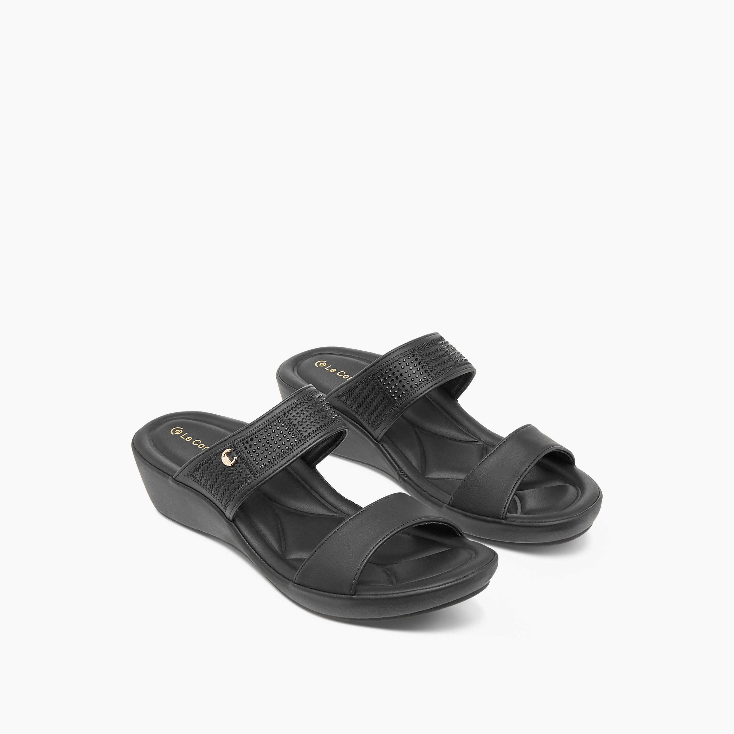 صندل مريح مزين سهل الارتداء بكعب ويدج من لو كونفورت-women-shoes-sandals-heeled-image-1