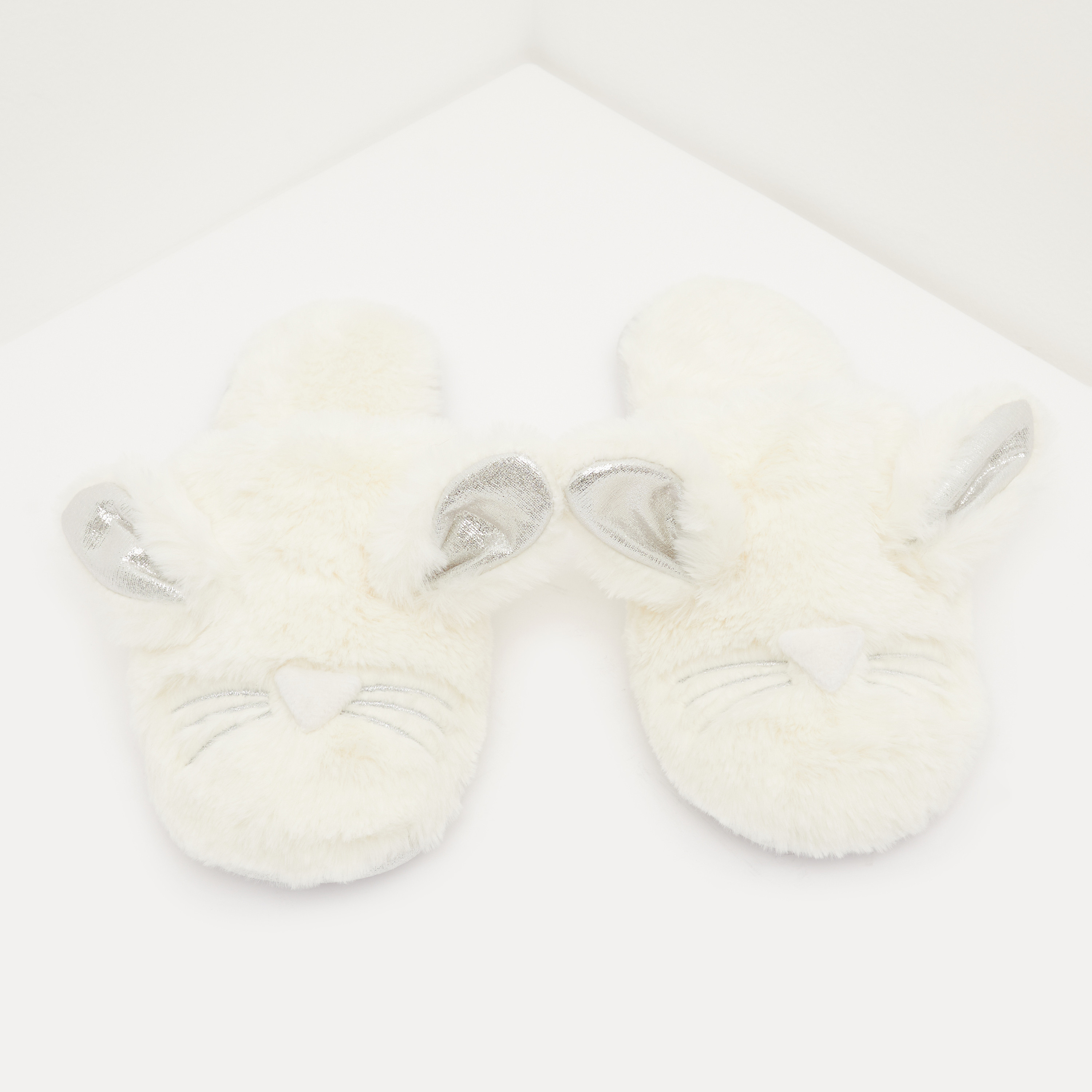 LBL Slip-On Bedroom Slippers with Applique Detail-women-shoes-bedroomslippers-image-3