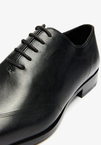 Duchini Men's Solid Oxford Shoes with Lace-Up Closure-Men%27s Formal Shoes-image-3