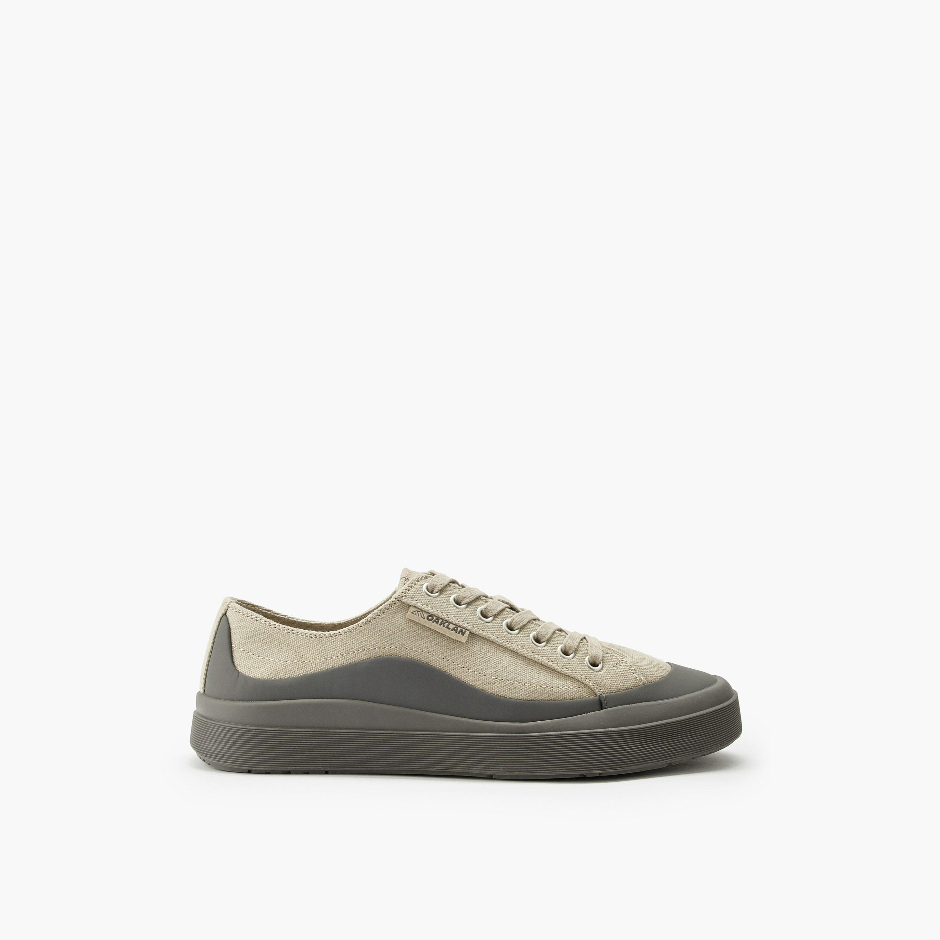 حذاء سنيكرز كانفاس برباط إغلاق للرجال من أوكلان باي شوإكسبرس-men-shoes-sneakers-image-2