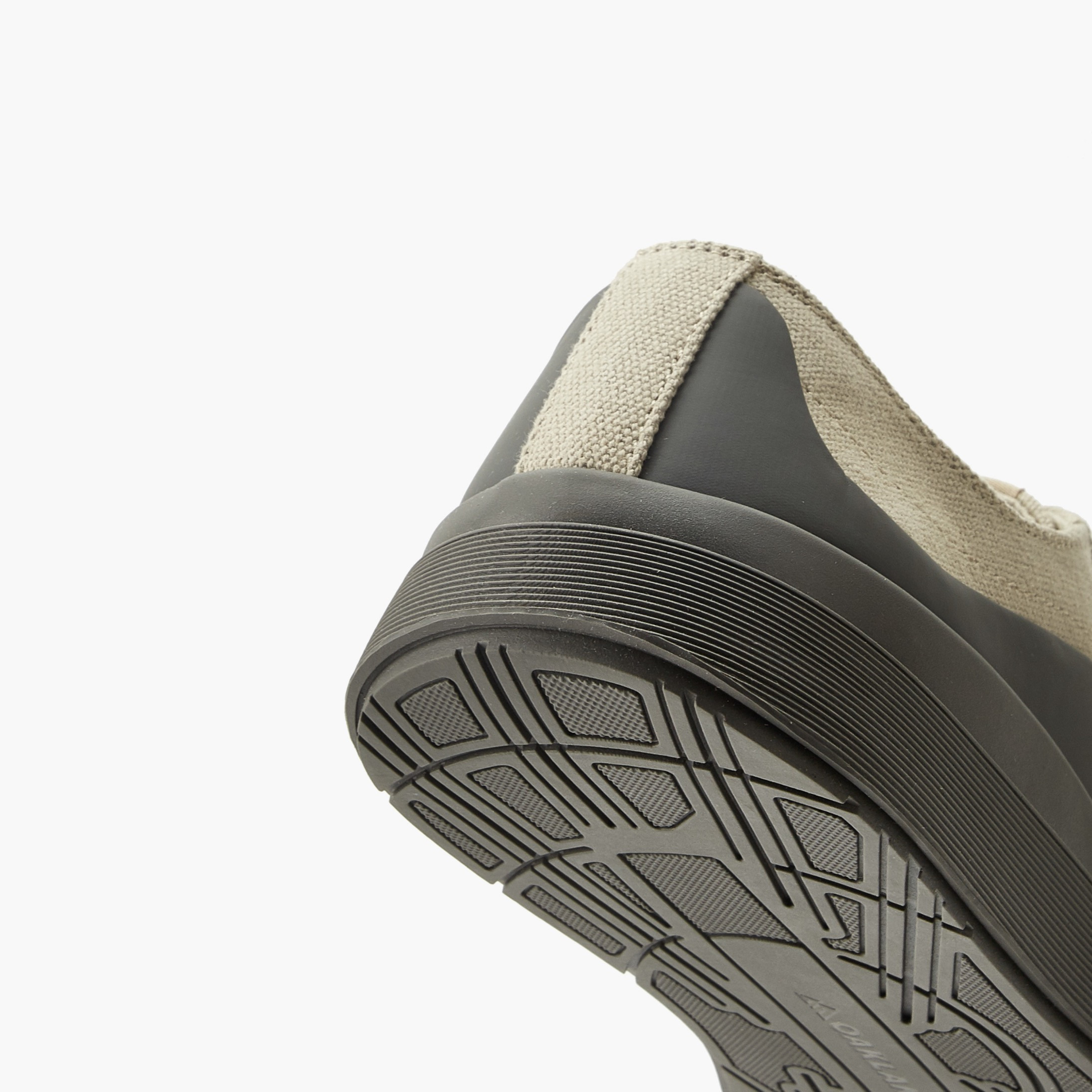حذاء سنيكرز كانفاس برباط إغلاق للرجال من أوكلان باي شوإكسبرس-men-shoes-sneakers-image-5