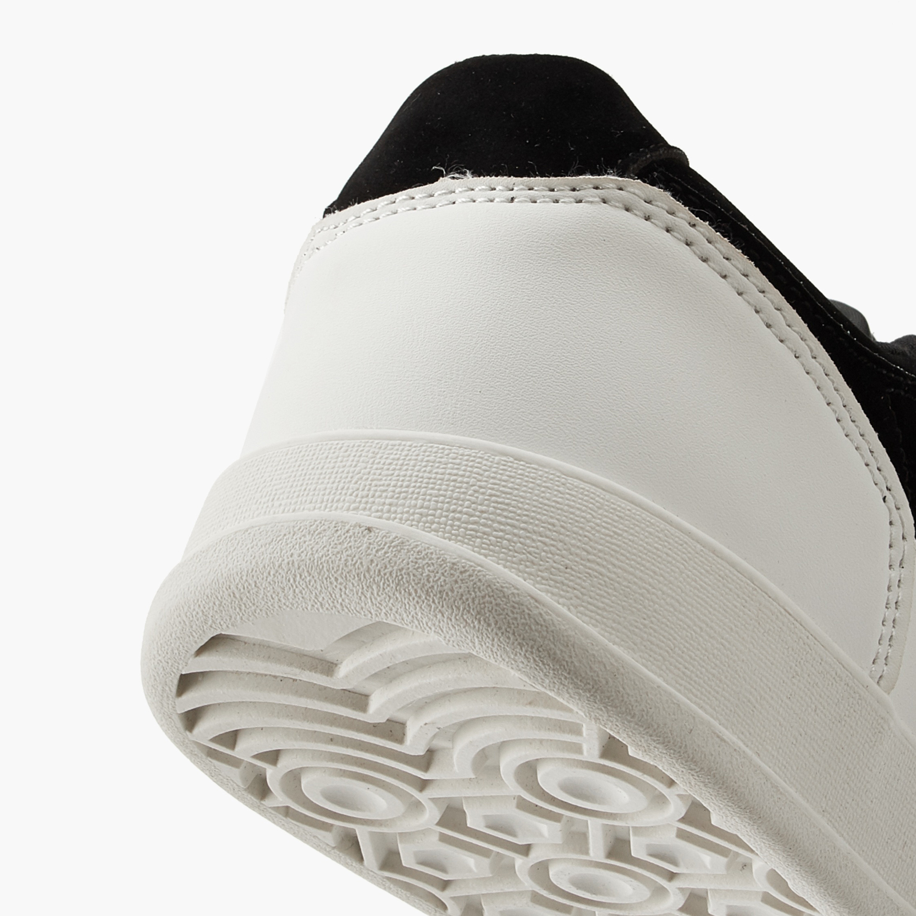 حذاء للرجال بطول الكاحل ورباط من أوكلان من شوإكسبريس-men-shoes-sneakers-image-5