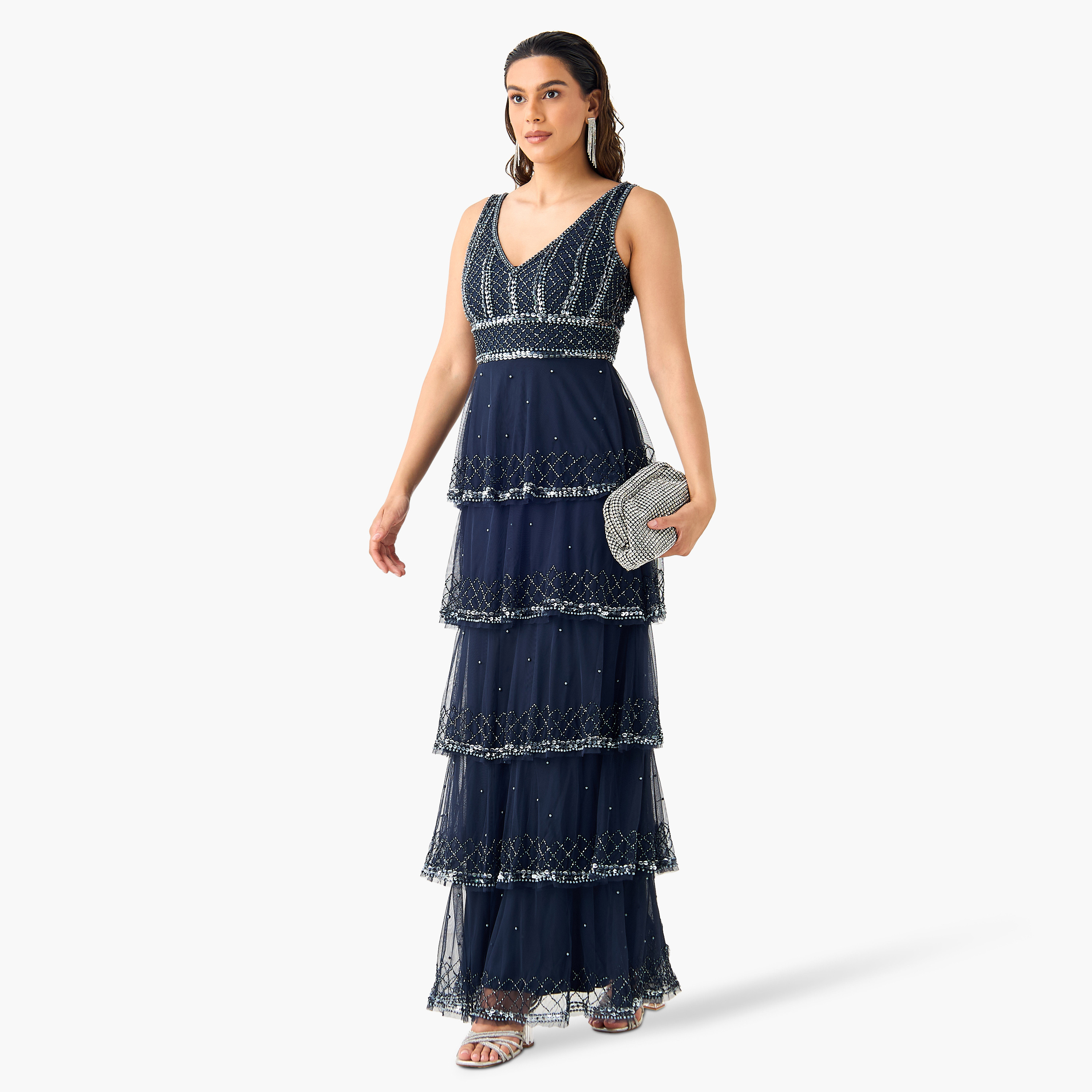 فستان مزين دون أكمام بياقة V من ليس آند بيدز-women-clothing-dresses-image-1