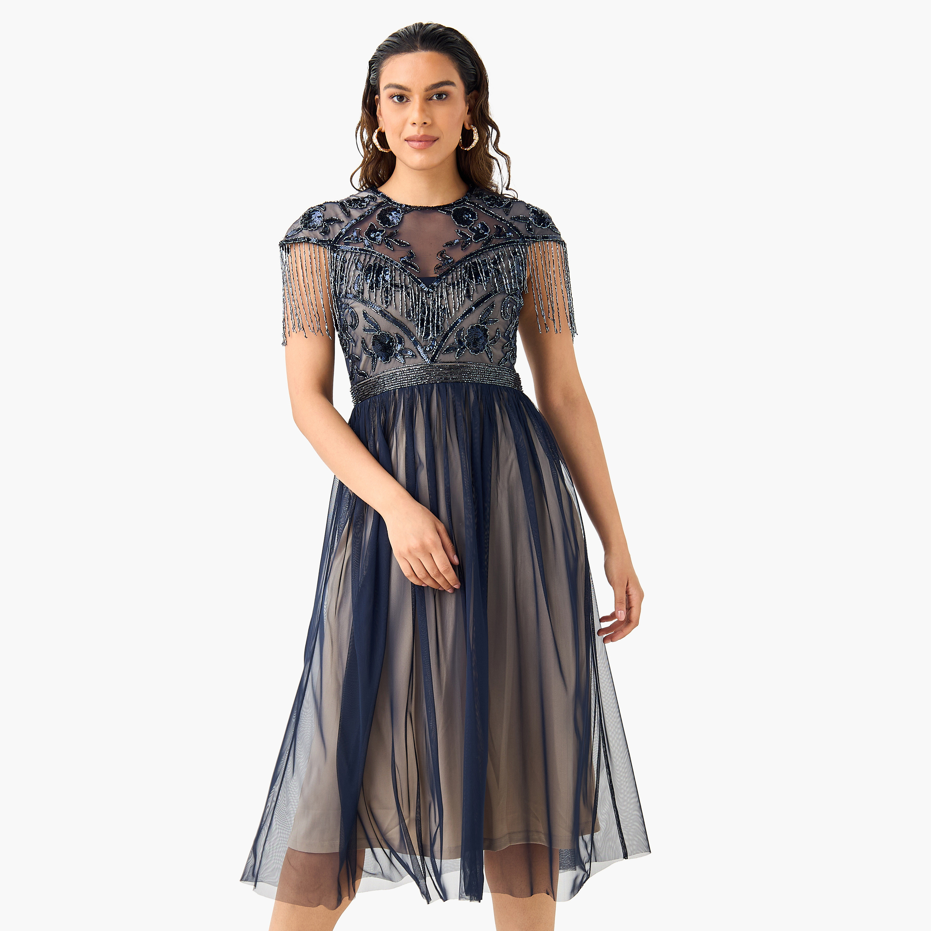 فستان مزين بالدانتيل والخرز وياقة مستديرة وأكمام قصيرة-women-clothing-dresses-image-1