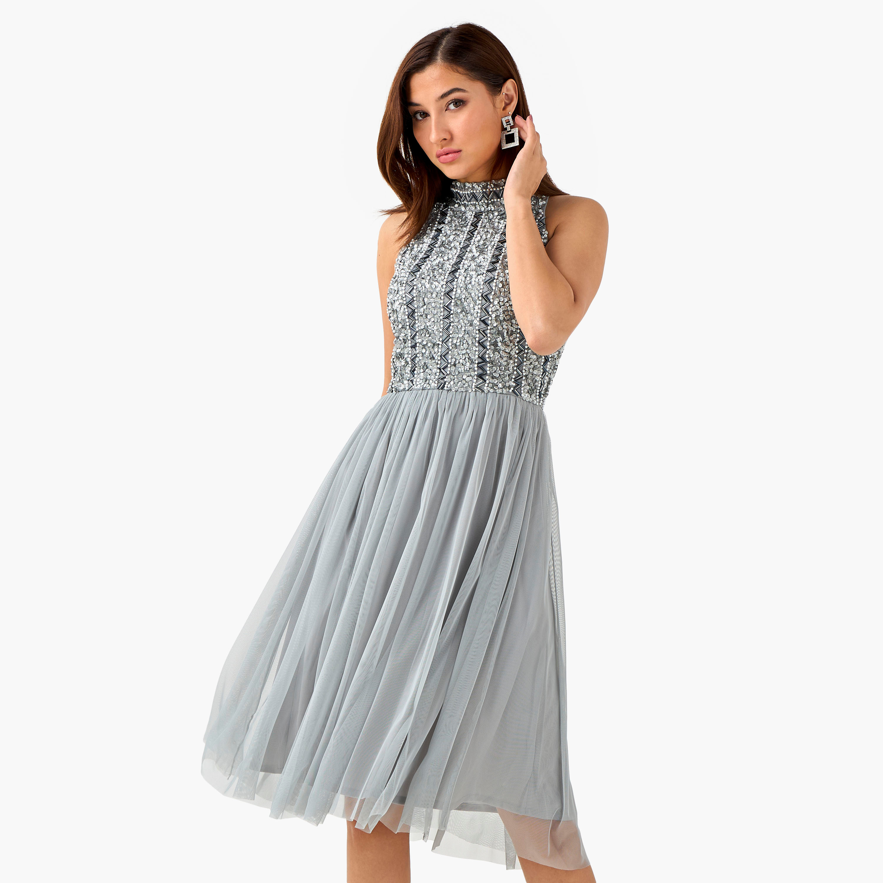 فستان بليسيه مزين بتطريز وياقة عالية للنساء من ليس آند بيدز-women-clothing-dresses-image-1