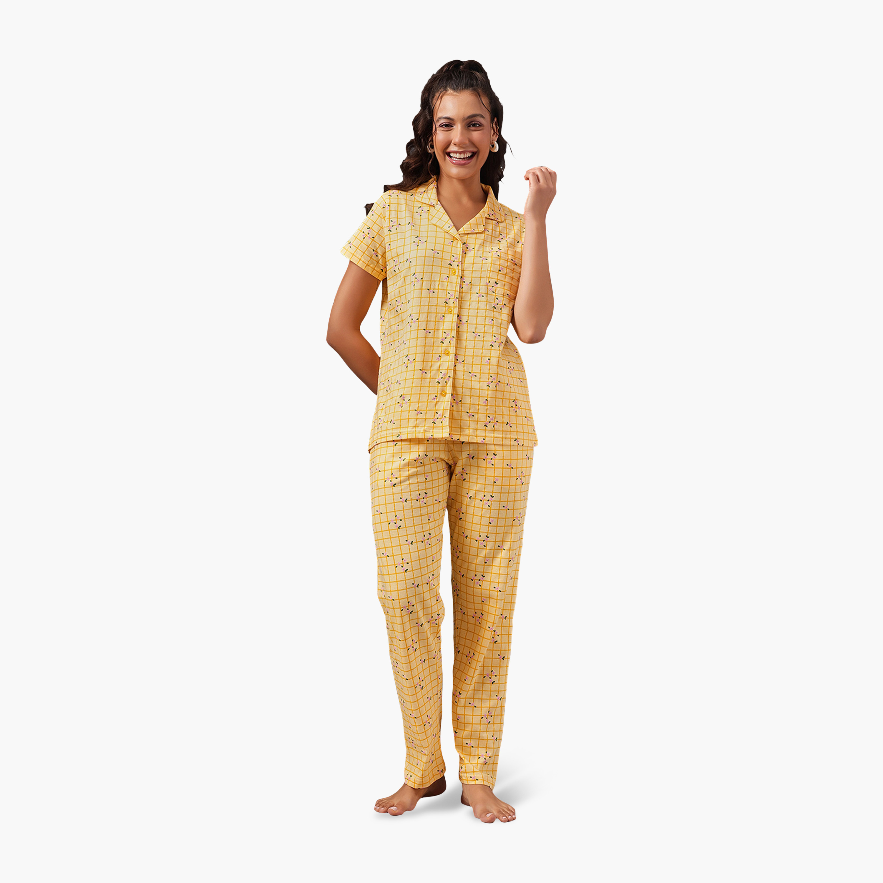 طقم قميص وبنطلون بيجامة نسائي مطبوع وأزرار بلون أصفر فاتح من كلوفيا - قطن 100%-women-clothing-nightwear-pyjamas-longsets-image-1