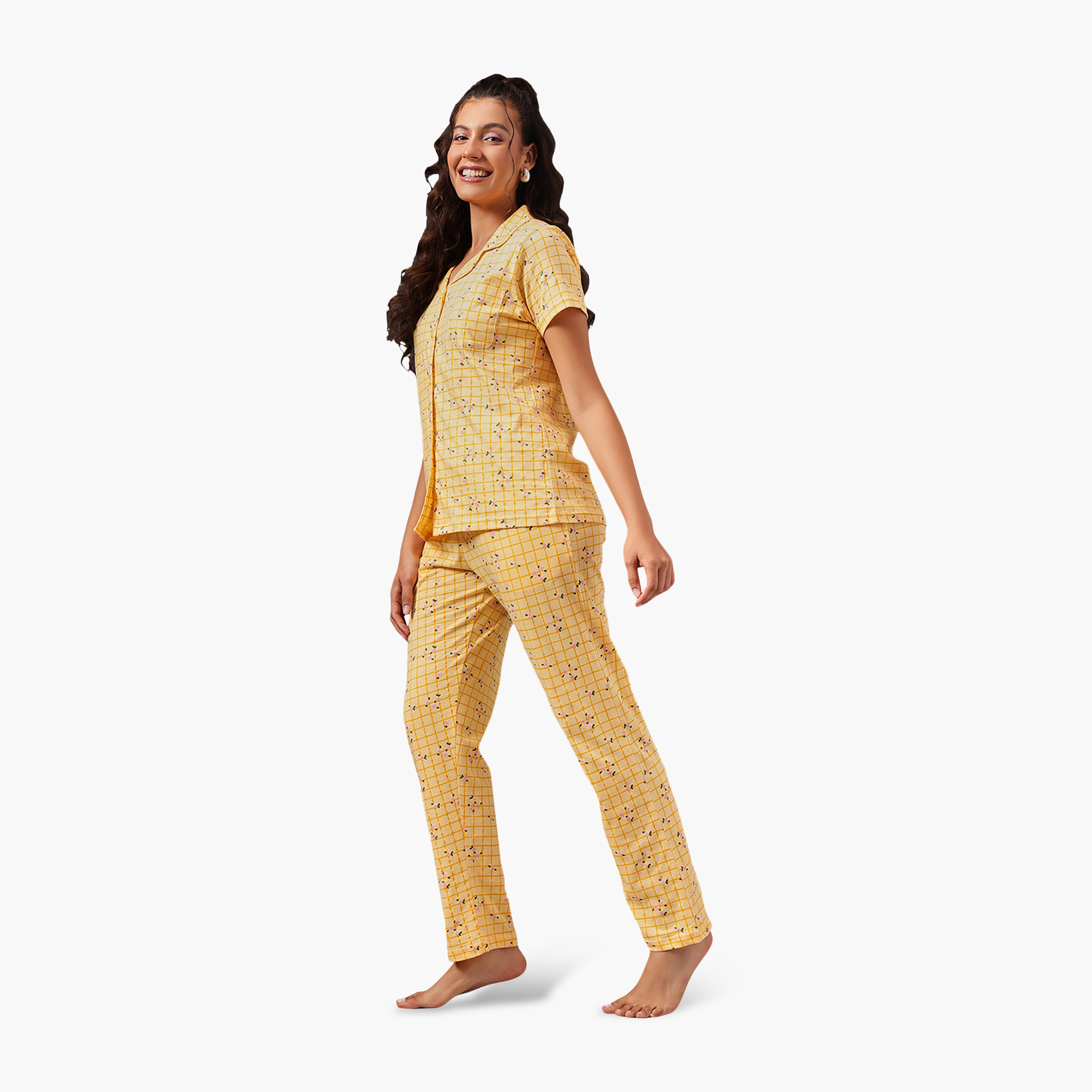 طقم قميص وبنطلون بيجامة نسائي مطبوع وأزرار بلون أصفر فاتح من كلوفيا - قطن 100%-women-clothing-nightwear-pyjamas-longsets-image-3