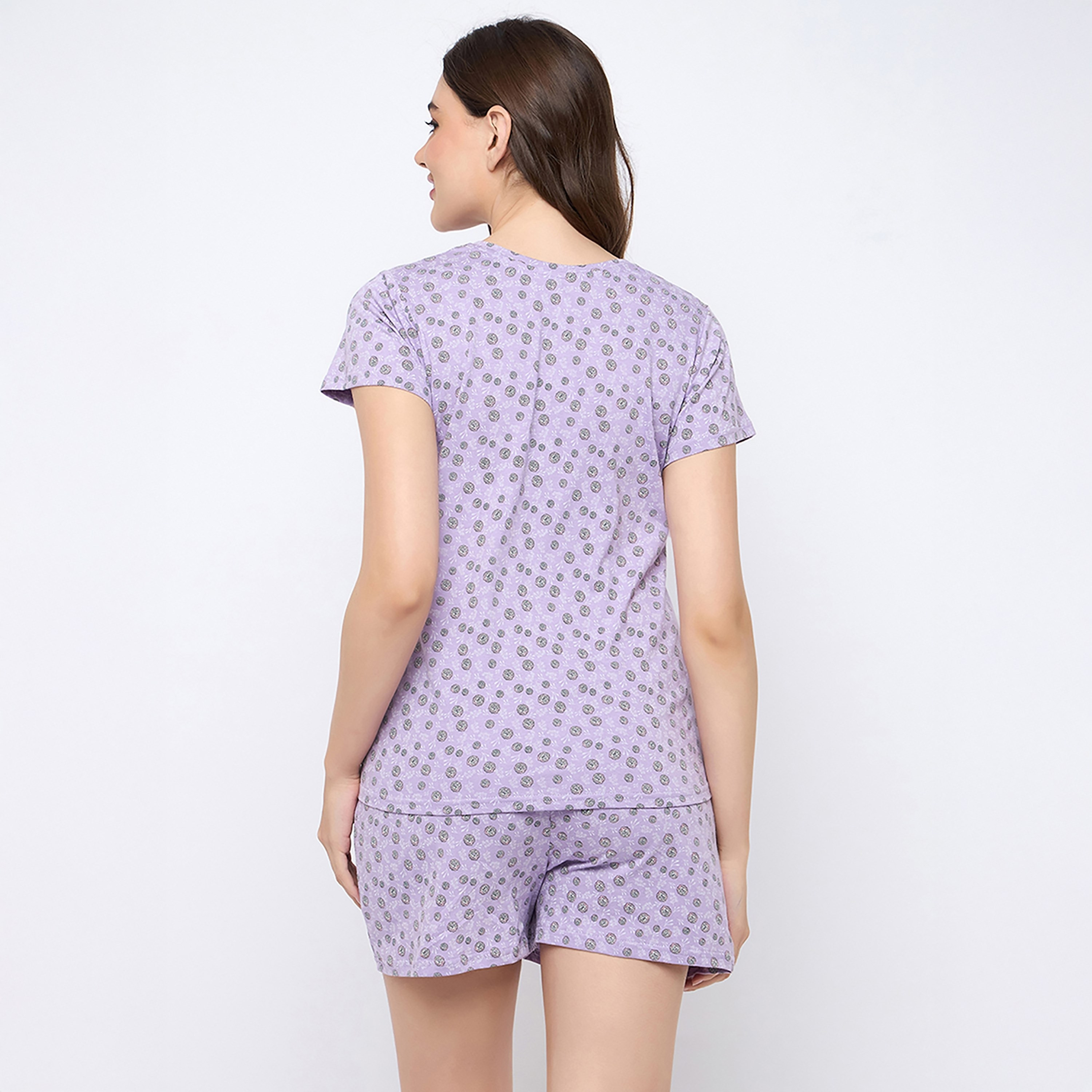 طقم بلوزة وشورت نسائي بطبعة بريتي فلورال باللون البنفسجي من كلوفيا - 100% قطن-women-clothing-nightwear-pyjamas-shortsets-image-4