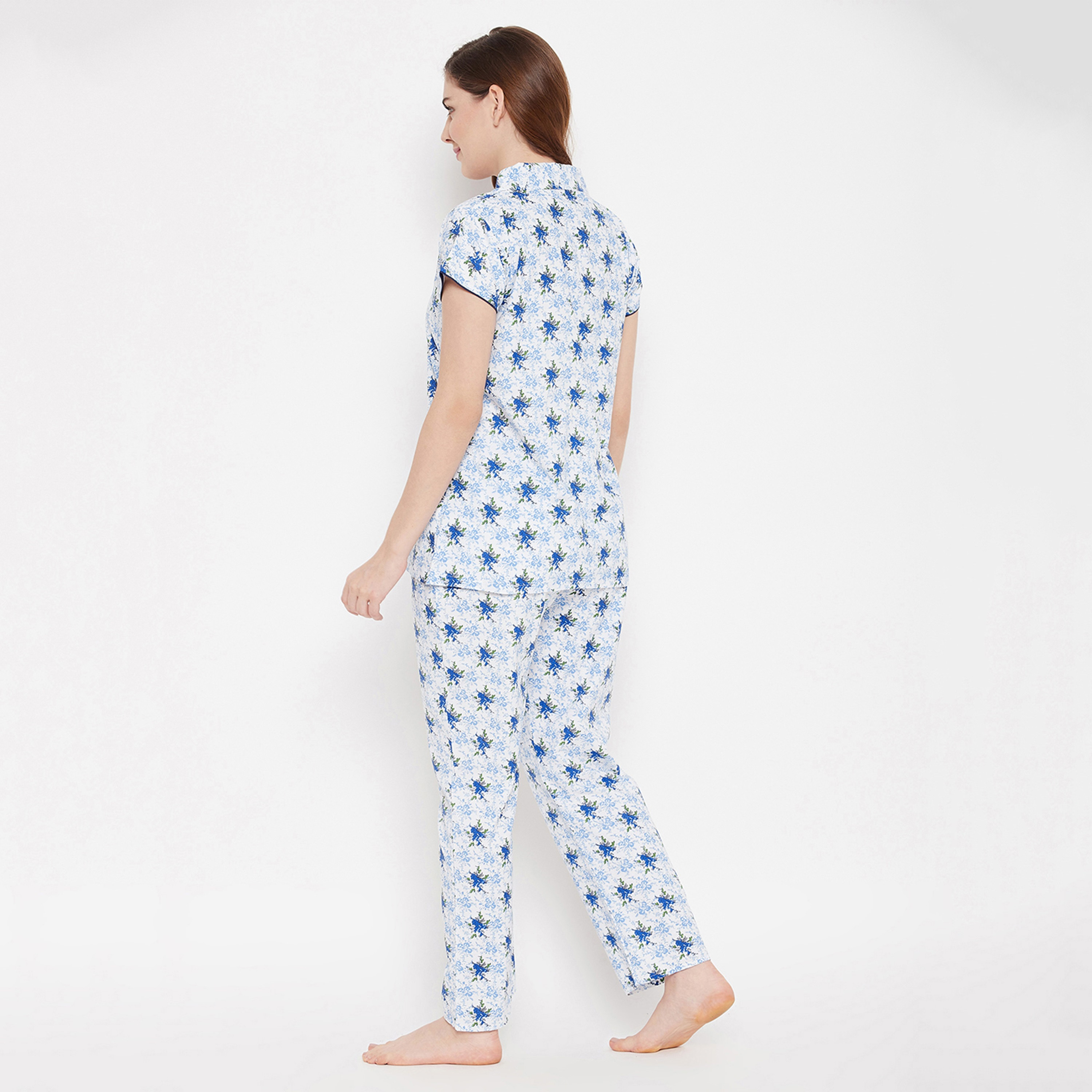 بدلة نوم نسائية بطبعة زهور جميلة وأزرار بلون أزرق وأخضر من كلوفيا - قطن غني-women-clothing-nightwear-pyjamas-longsets-image-4