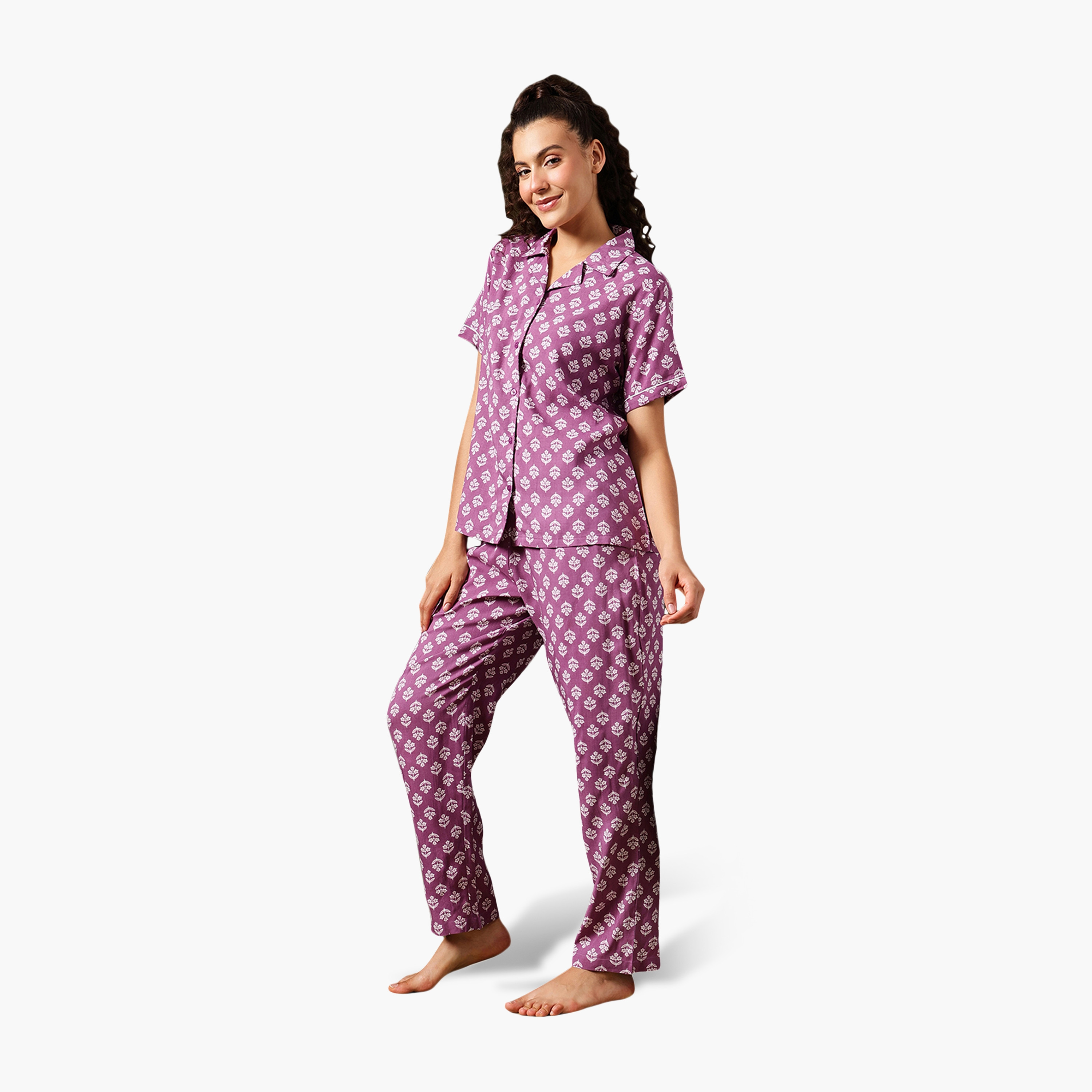 بدلة نوم نسائية بطبعة الزهور وأزرار بلون باذنجاني من كلوفيا - رايون-women-clothing-nightwear-pyjamas-longsets-image-2