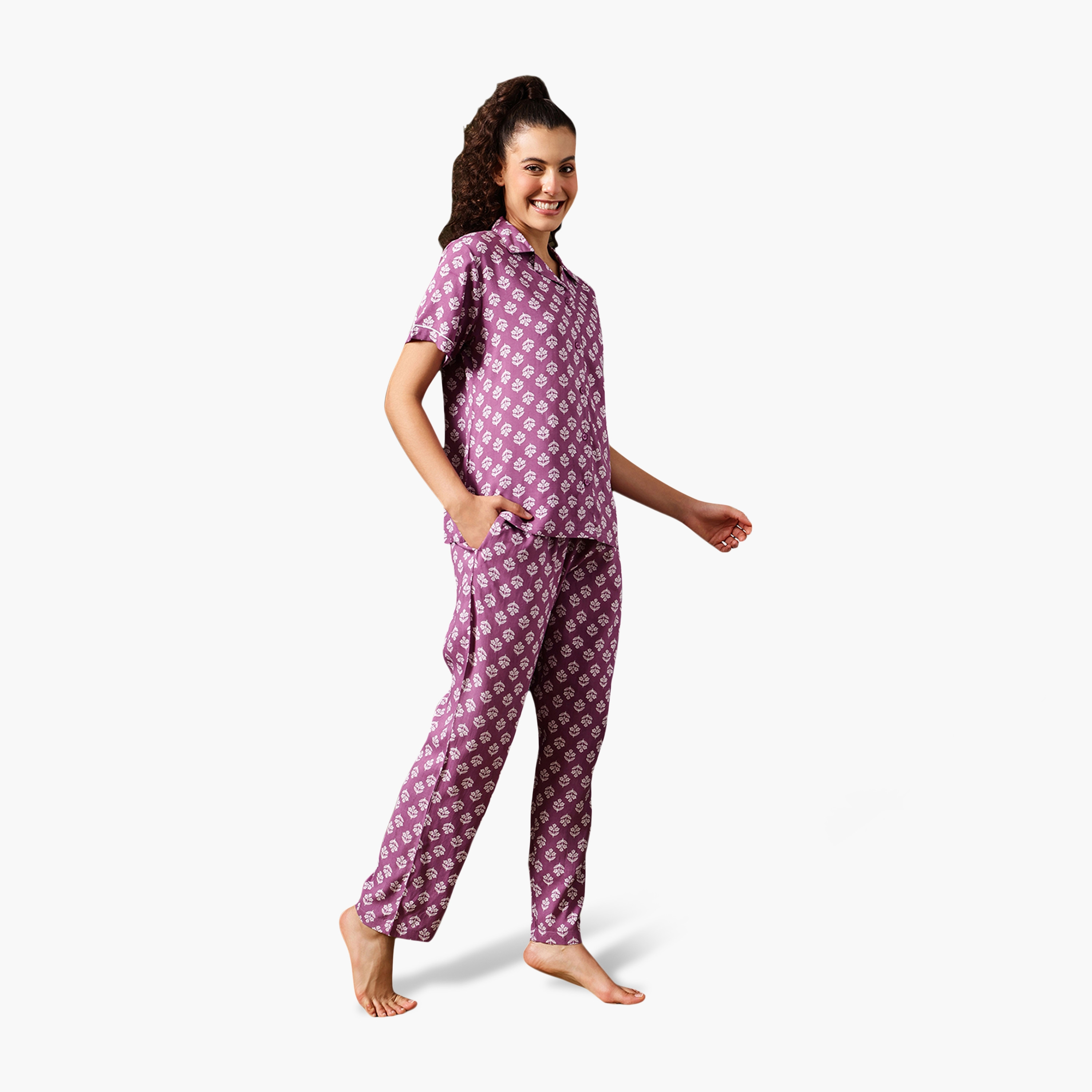 بدلة نوم نسائية بطبعة الزهور وأزرار بلون باذنجاني من كلوفيا - رايون-women-clothing-nightwear-pyjamas-longsets-image-3