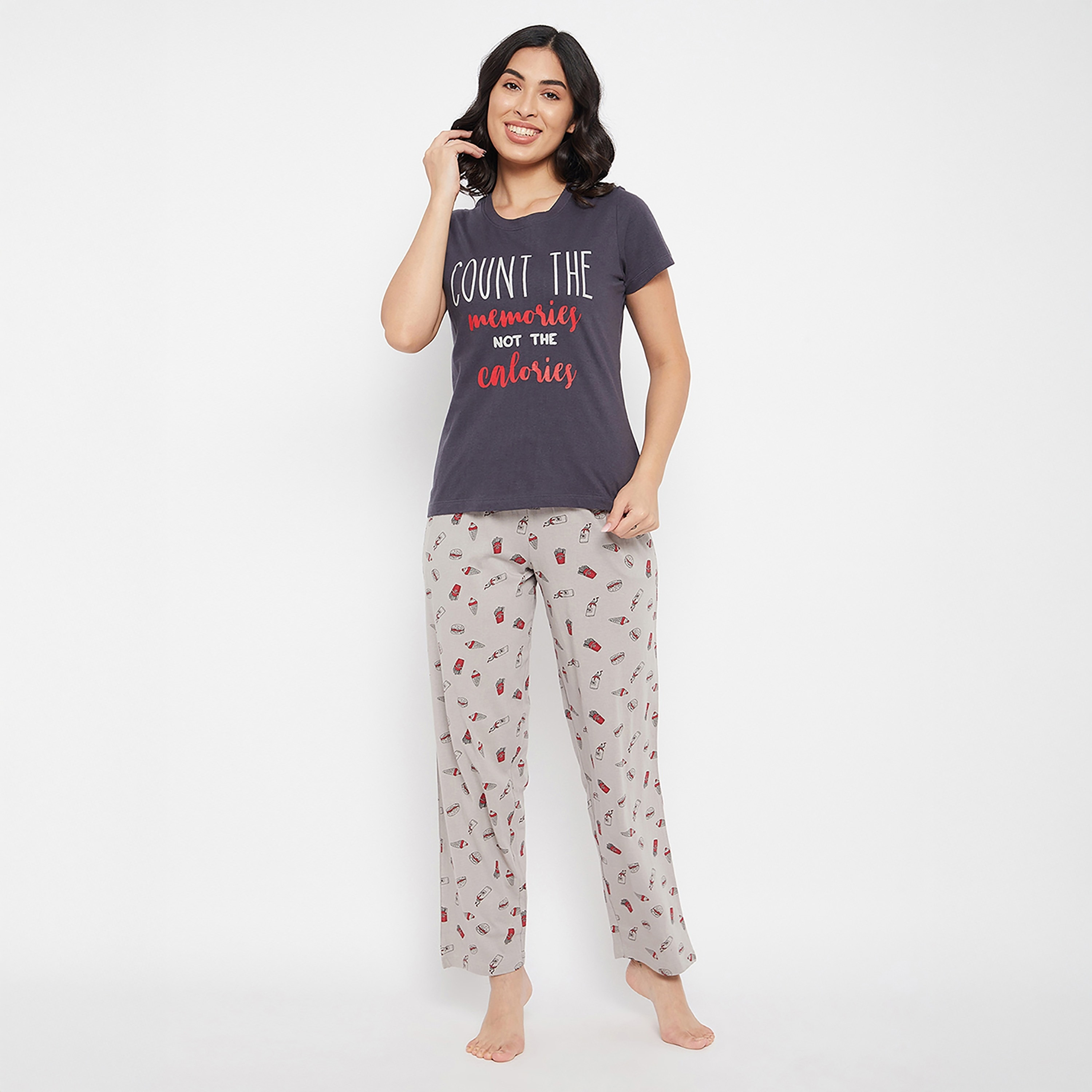 طقم بيجامة وقميص نسائي بطبعة نصية باللون الرمادي الداكن من كلوفيا - قطن 100%-women-clothing-nightwear-pyjamas-longsets-image-1