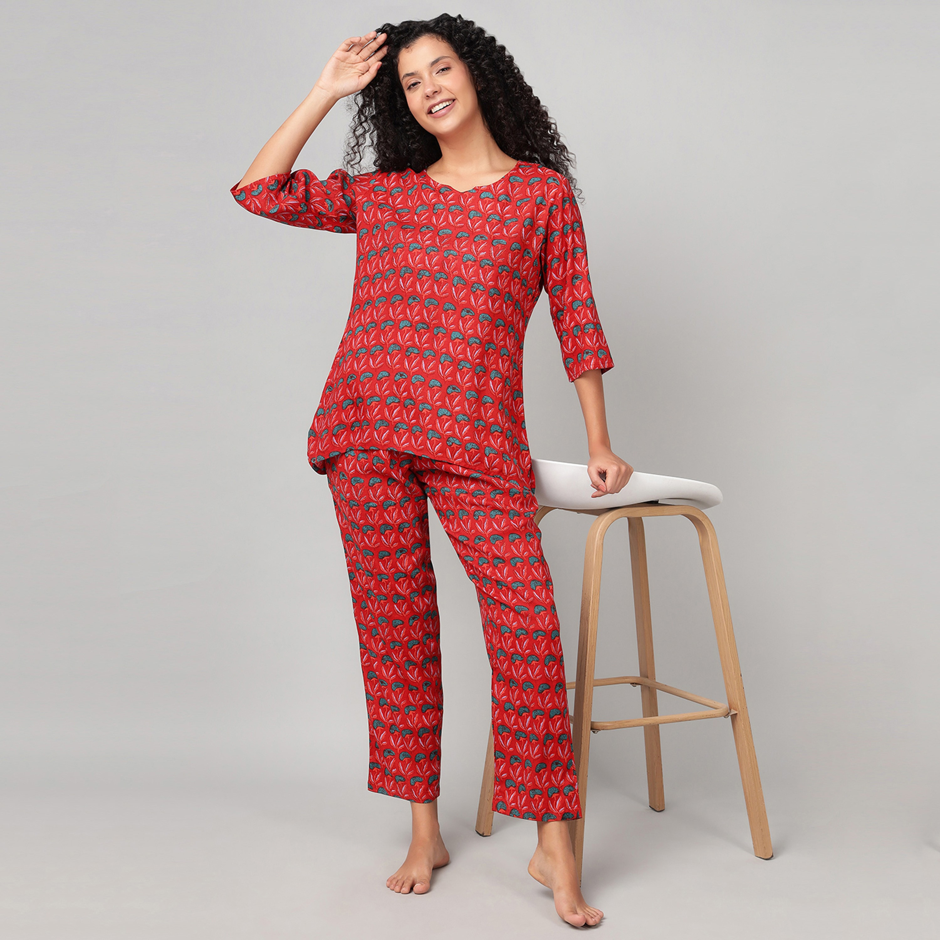Clovia Floral Print Women's Kurta Top & Pyjama Set in Red - Rayon-women-clothing-nightwear-pyjamas-longsets-image-5