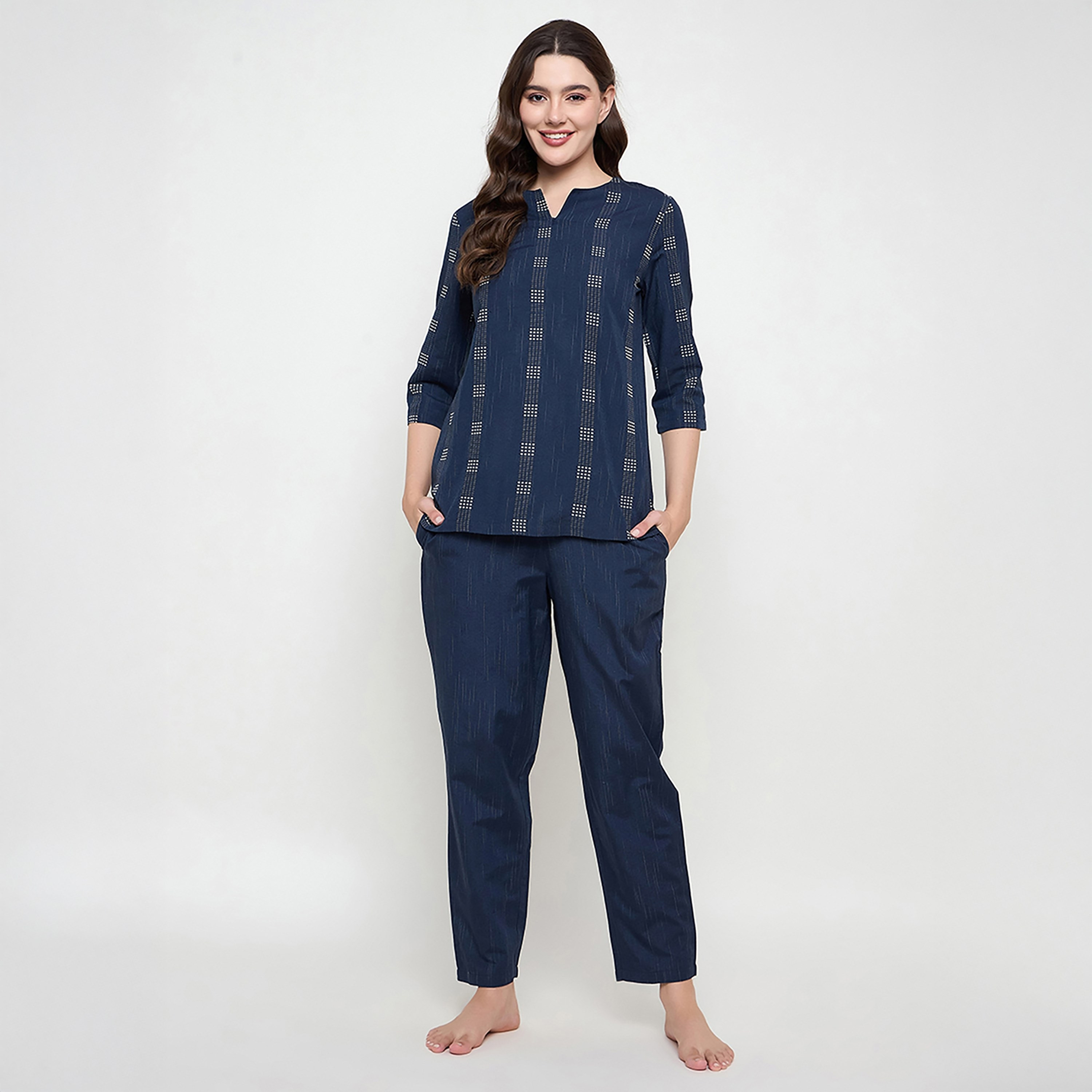 طقم بيجامة وقميص نسائي مطبوع من كلوفيا-women-clothing-nightwear-pyjamas-longsets-image-1